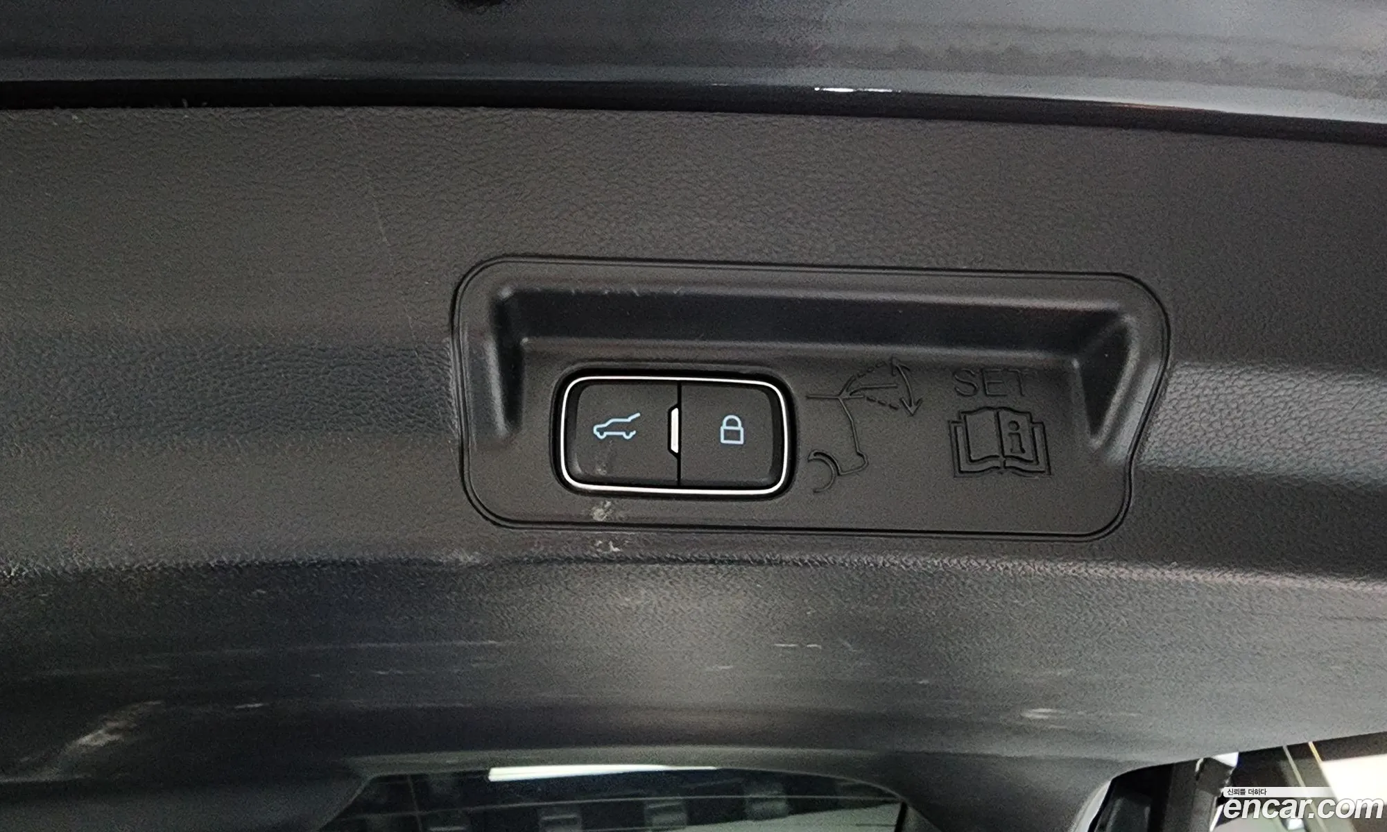 Ford Explorer 6th Gen 2021 — 31