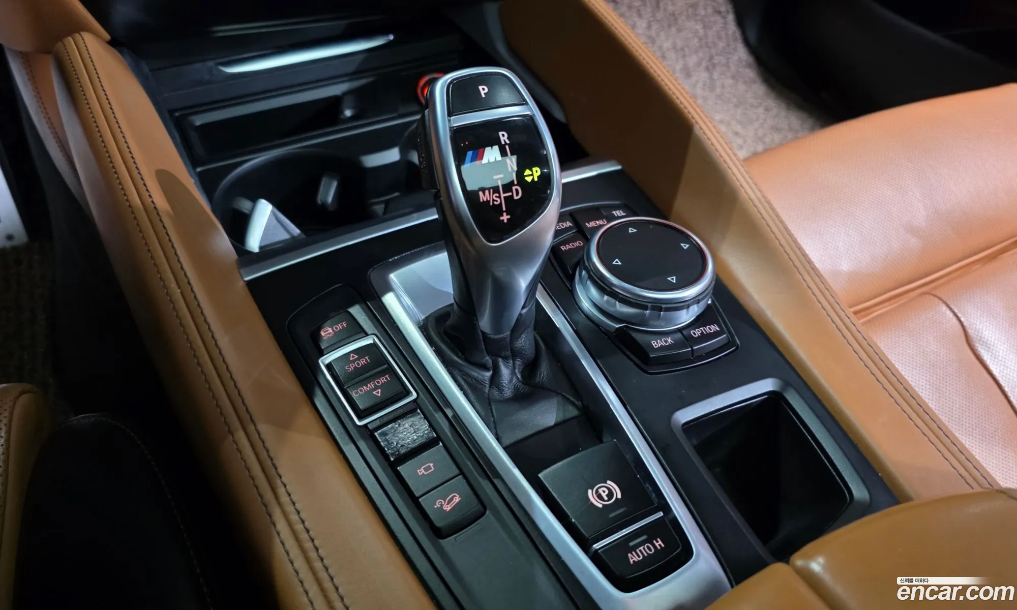 BMW X6 2015 WBAKV6103F0N48818 — 3