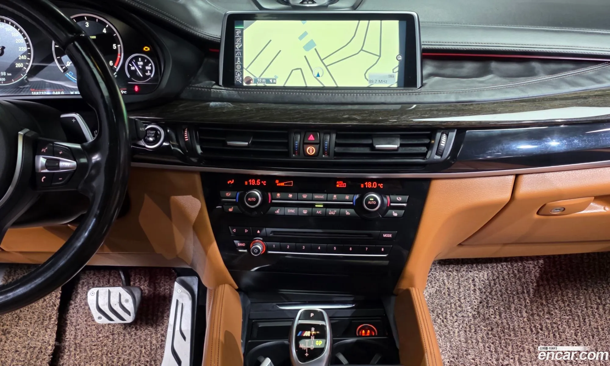 BMW X6 2015 WBAKV6103F0N48818 — 18