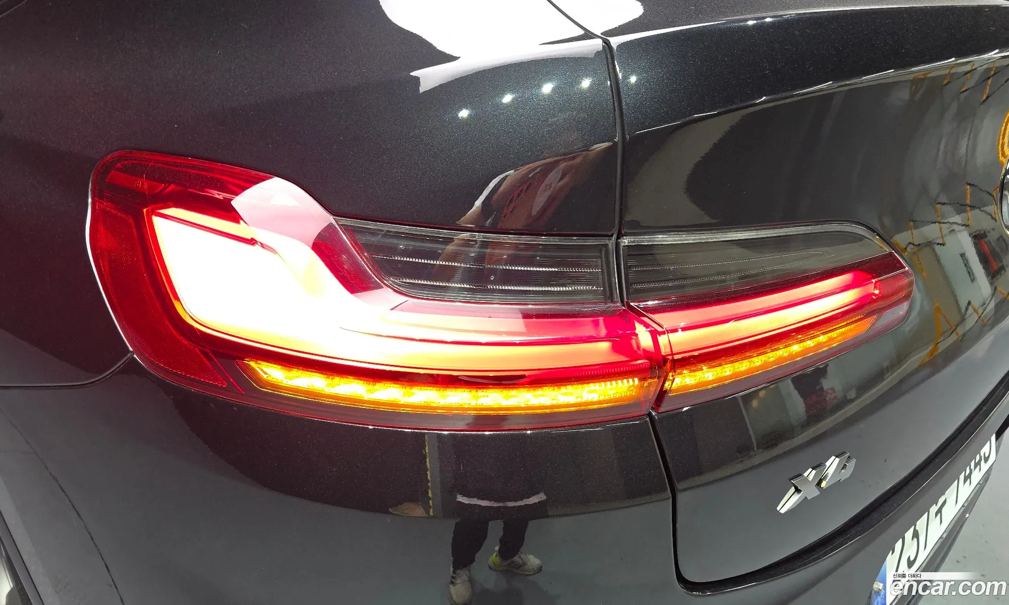 BMW X4 2019 WBAVJ7107KLH71583 — 32