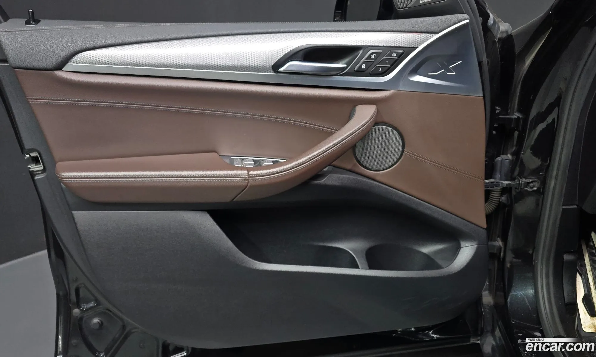 BMW X4 2019 WBAVJ7107KLH71583 — 18