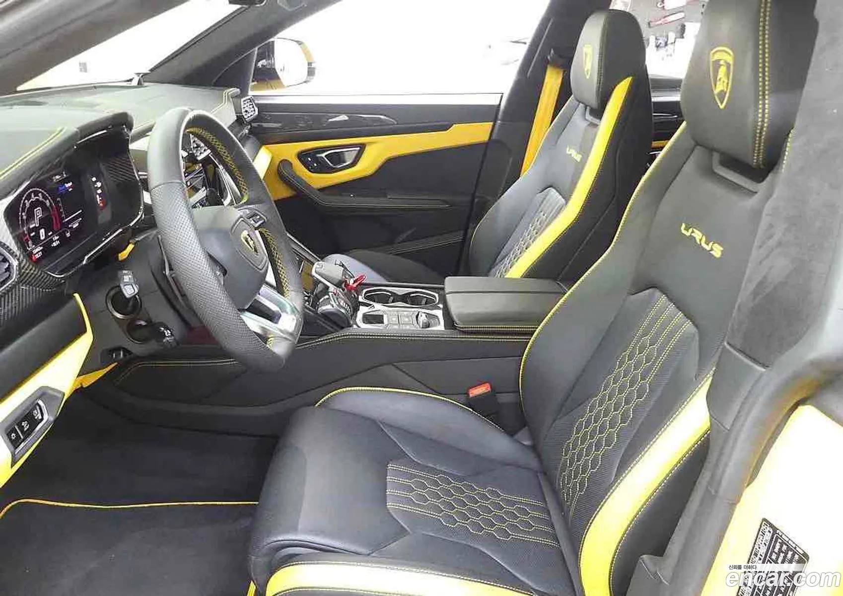 Lamborghini Urus 2024 — 17