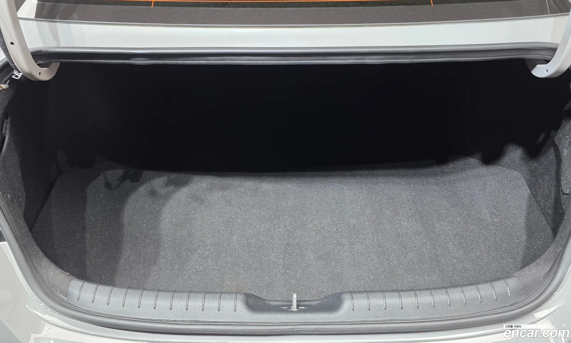 Hyundai Elantra 2020 — 8