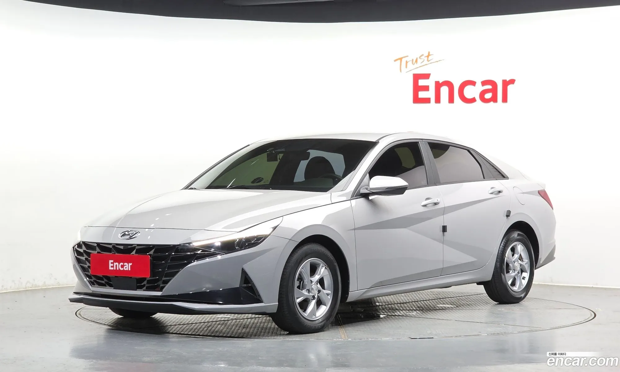 Hyundai Elantra 2020 — 14