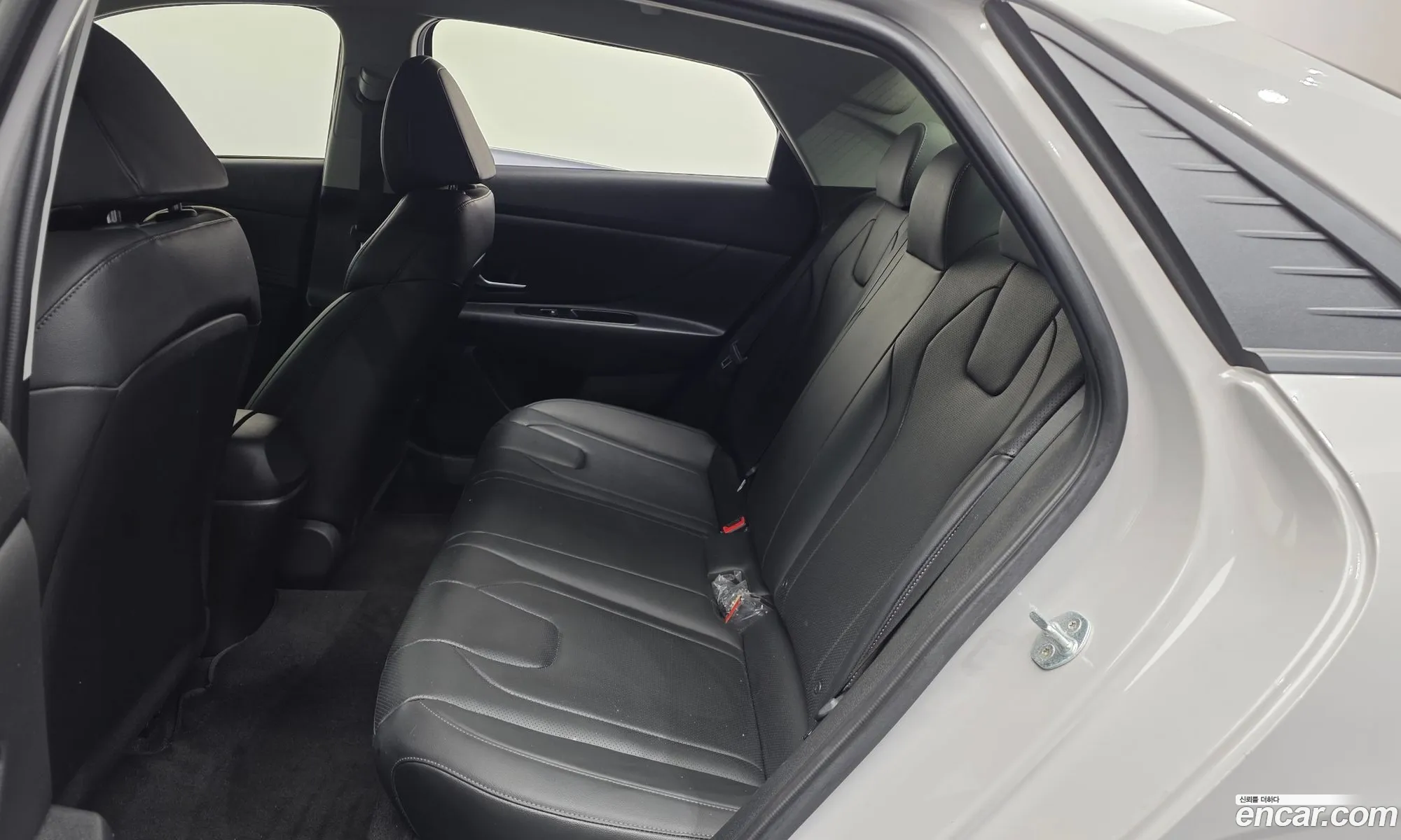 Hyundai Elantra 2020 — 15