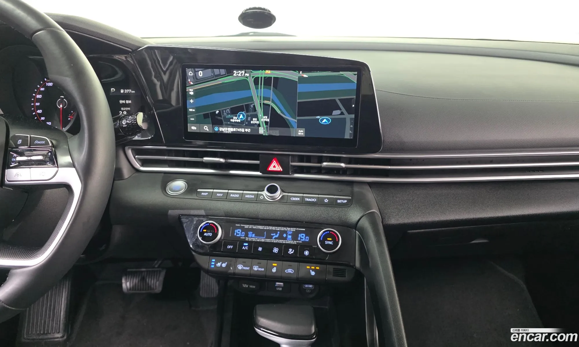 Hyundai Elantra 2020 — 18