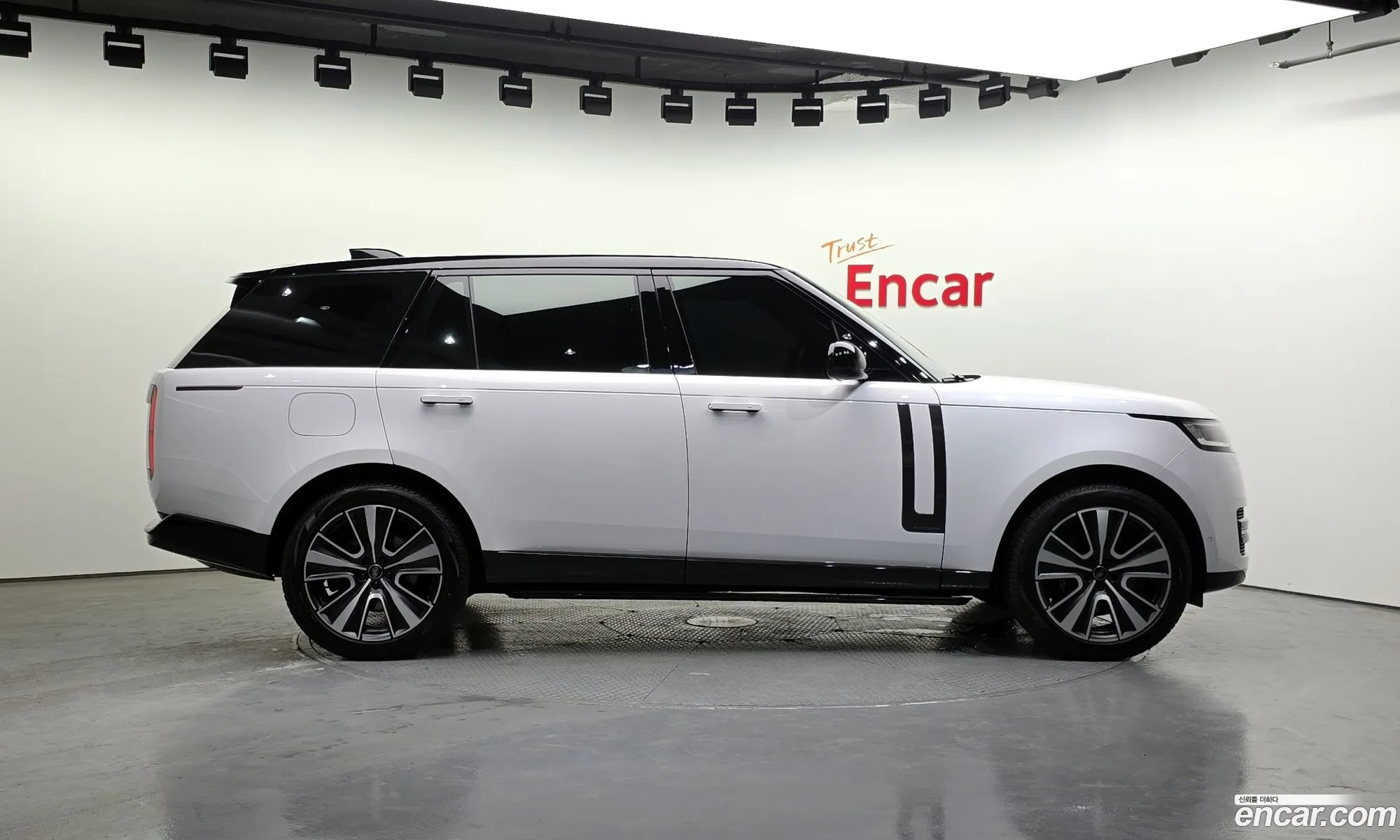 Land Rover Range Rover 2024 SALKABB91RA221846 — 14