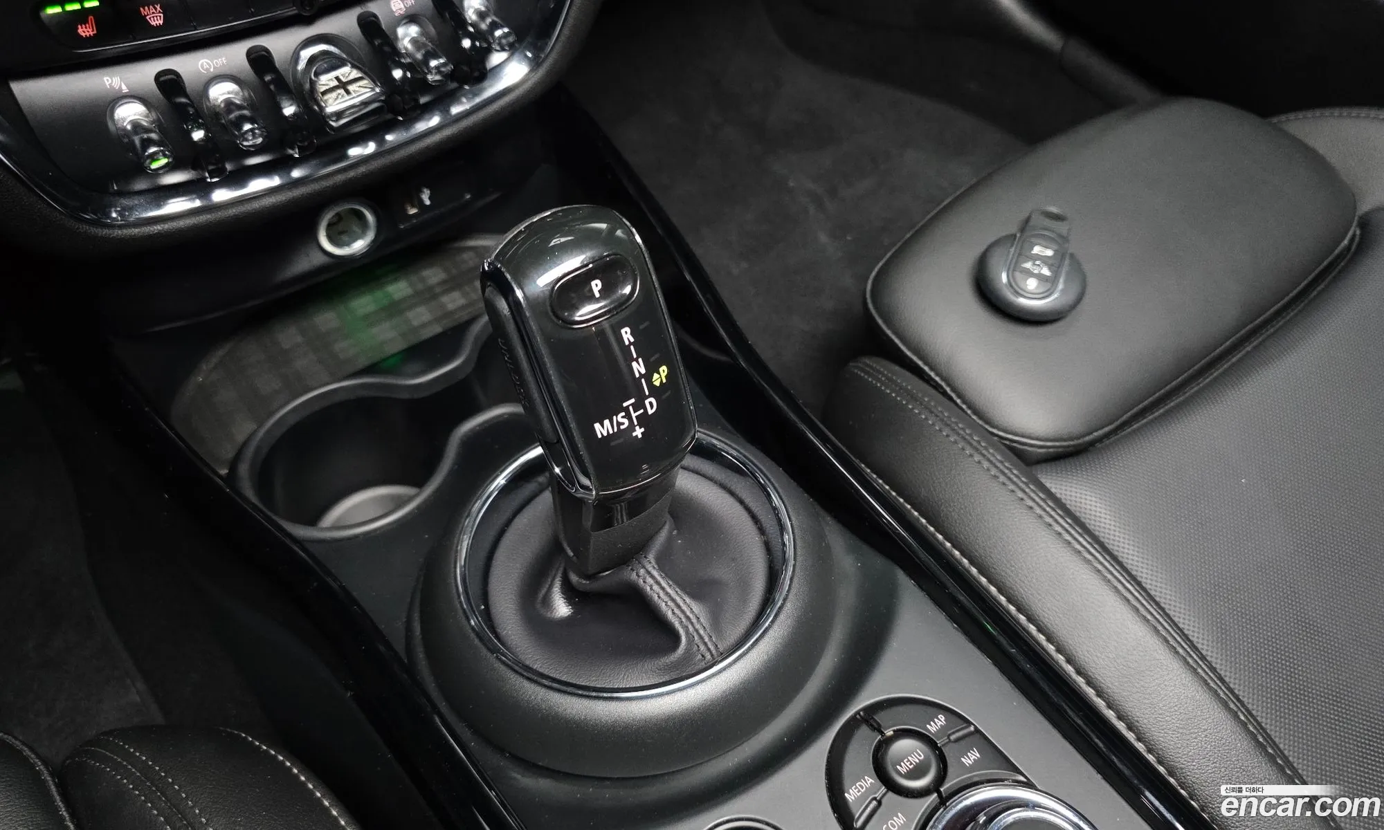Mini Cooper Clubman 2020 WMWXJ3101L2L88552 — 28