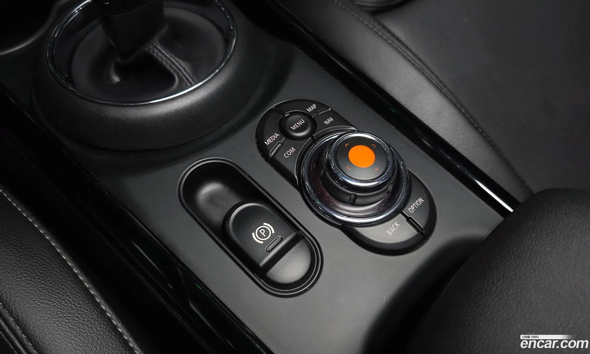 Mini Cooper Clubman 2020 WMWXJ3101L2L88552 — 3