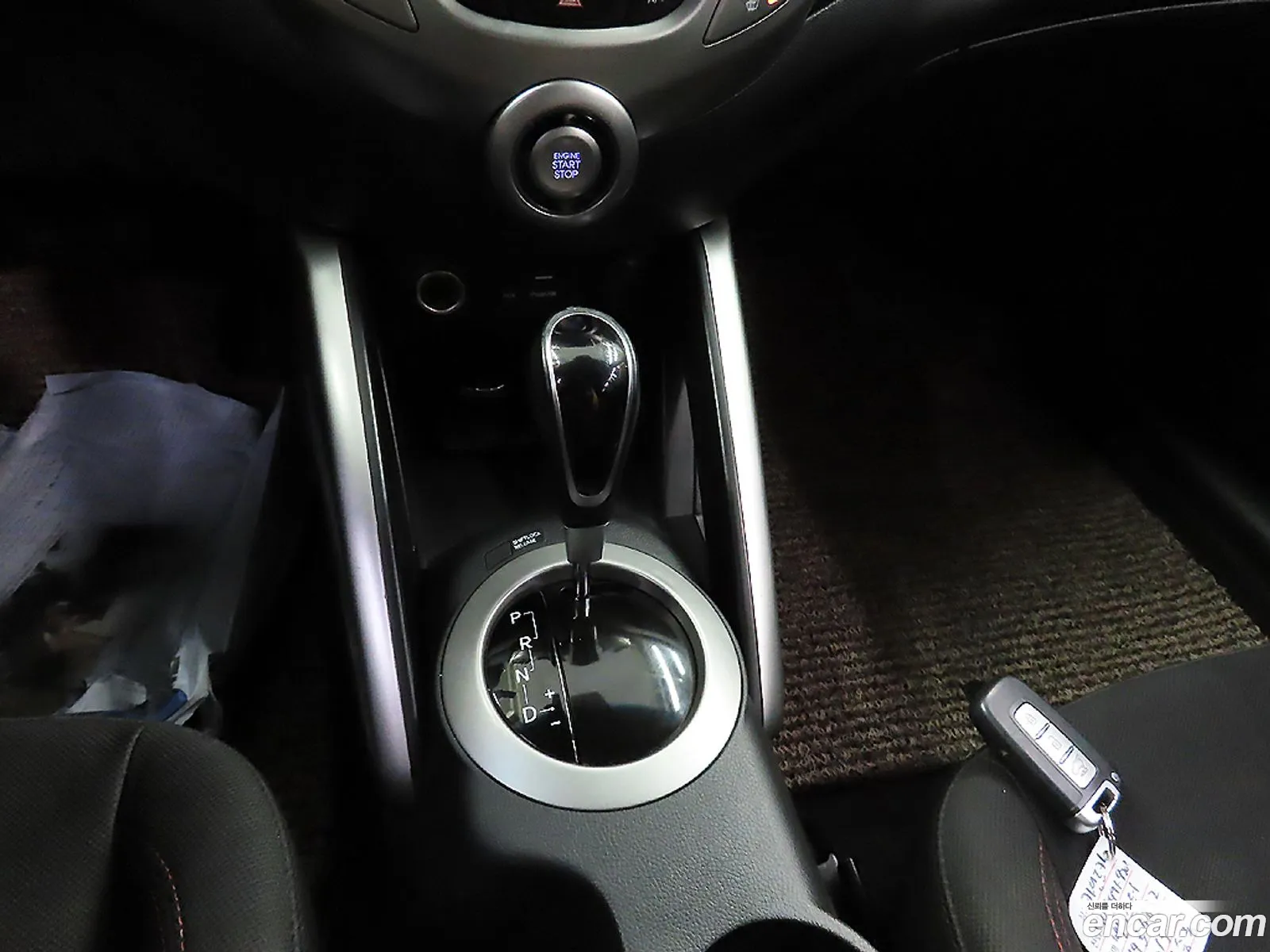 Hyundai Veloster 2015 — 17