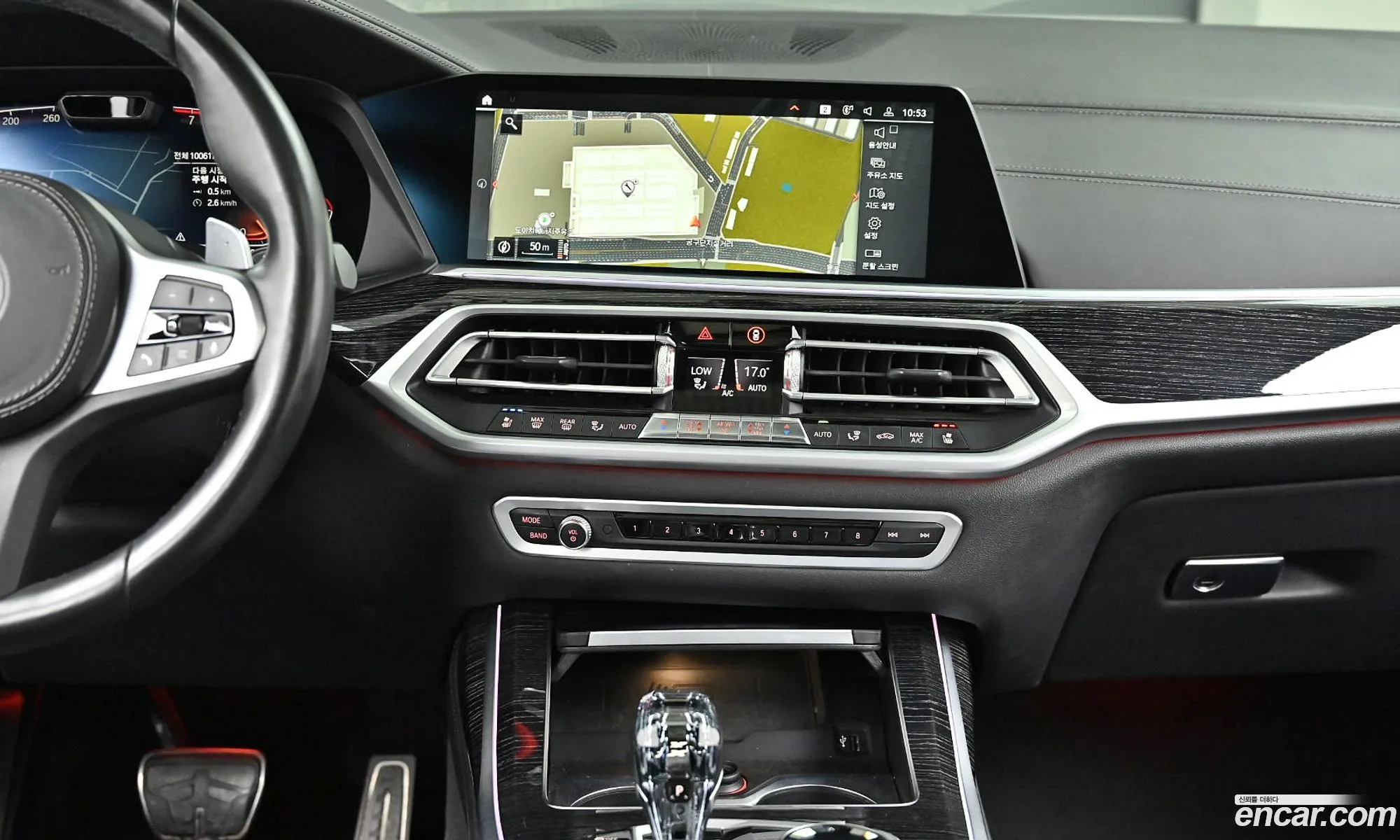 BMW X7 2021 — 18