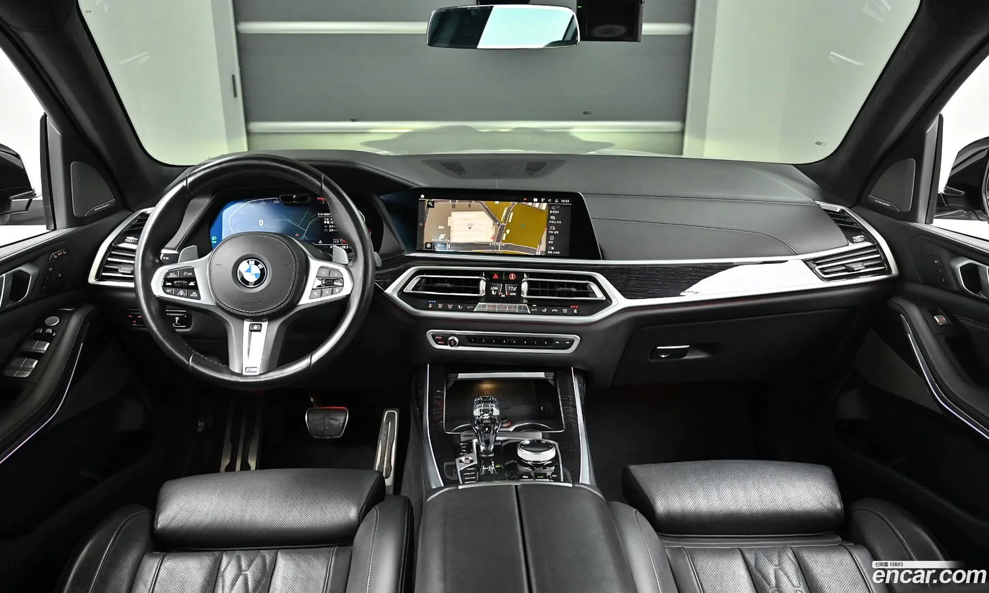 BMW X7 2021 — 16