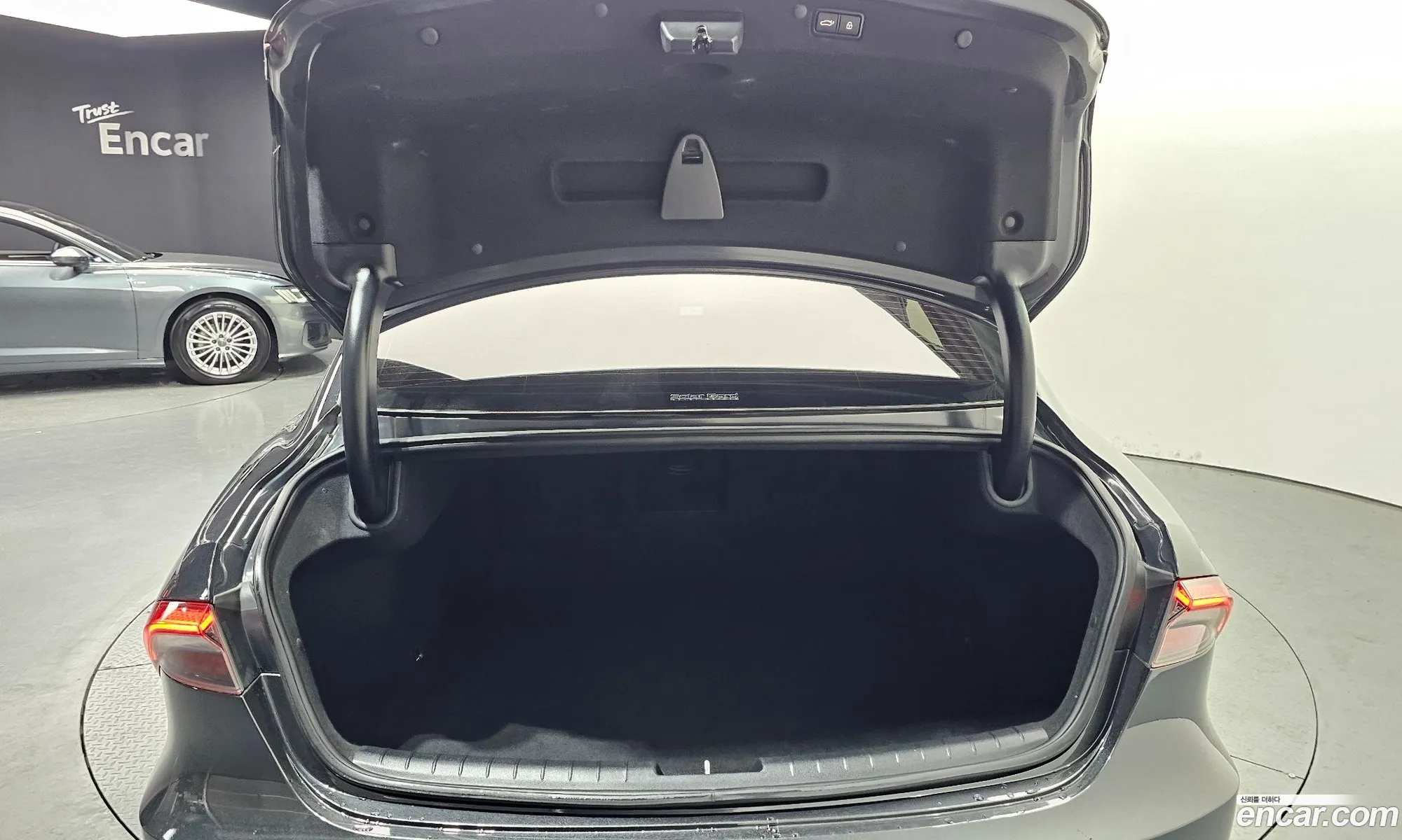 Hyundai Grandeur IG 2020 — 14