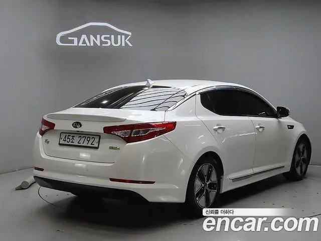 Kia K5 Hybrid 2013 — 3