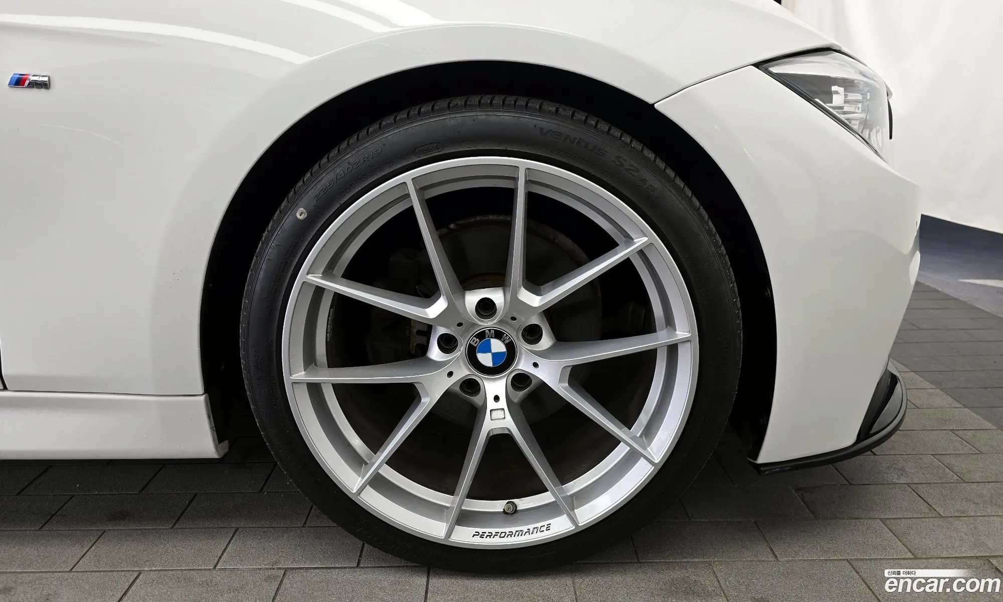 BMW 3 Series 2017 — 2