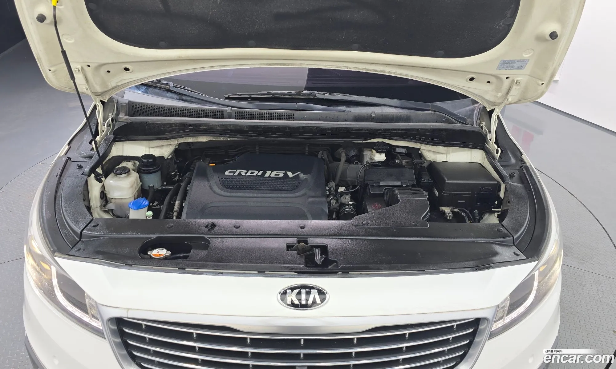 Kia Carnival 2015 — 11