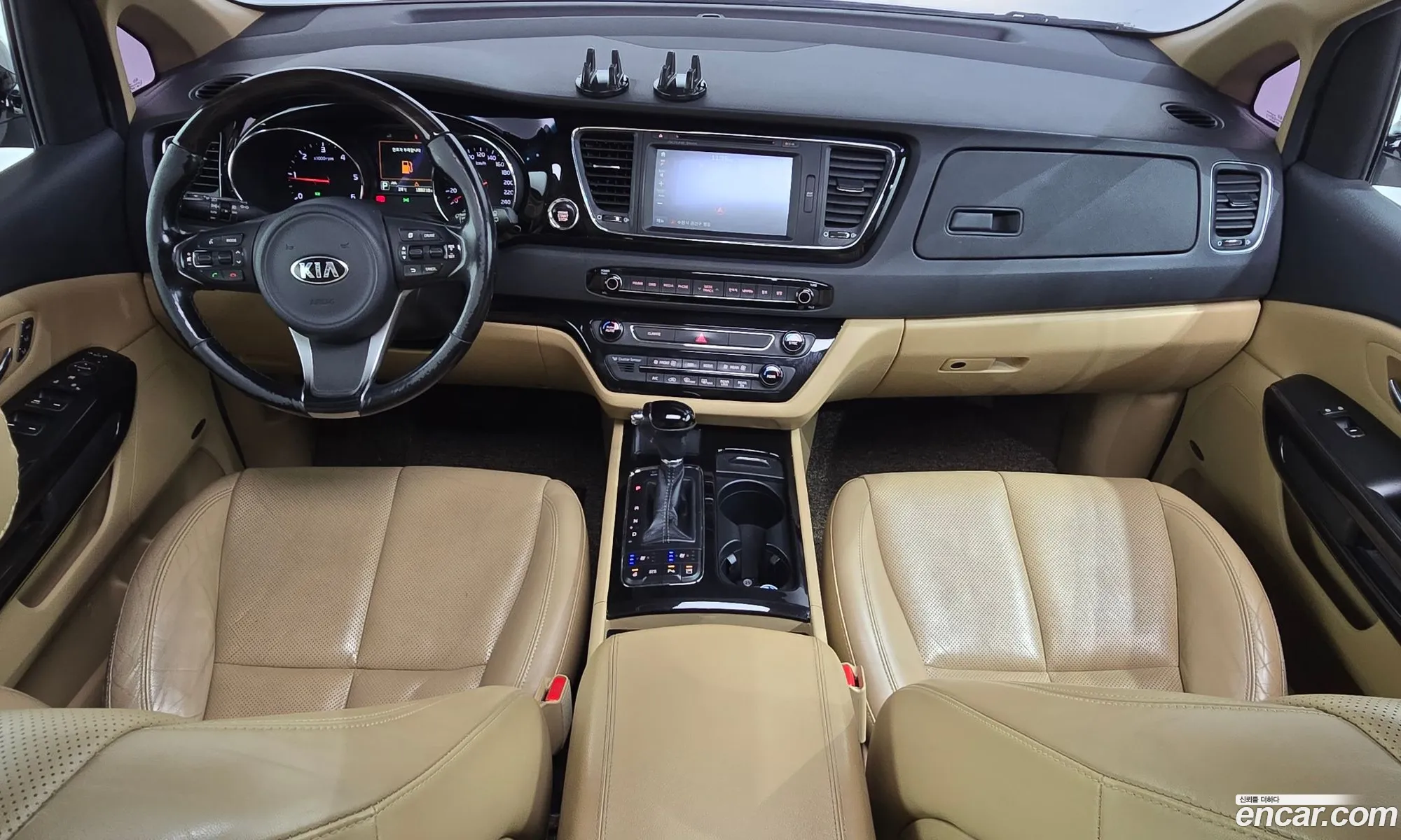 Kia Carnival 2015 — 2