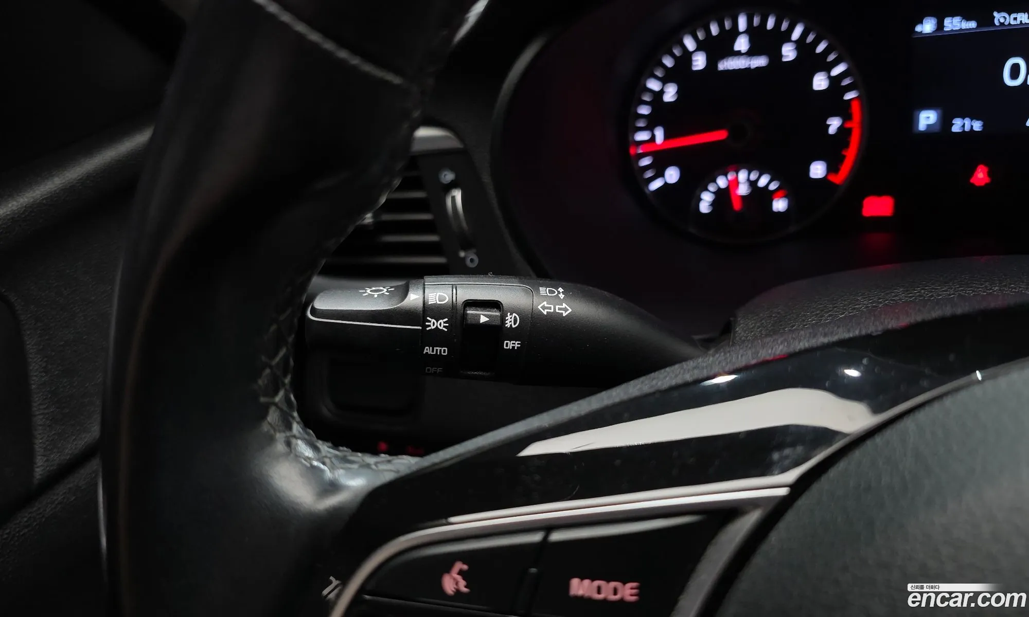 Kia K5 2018 KNAGT411BKA323017 — 24