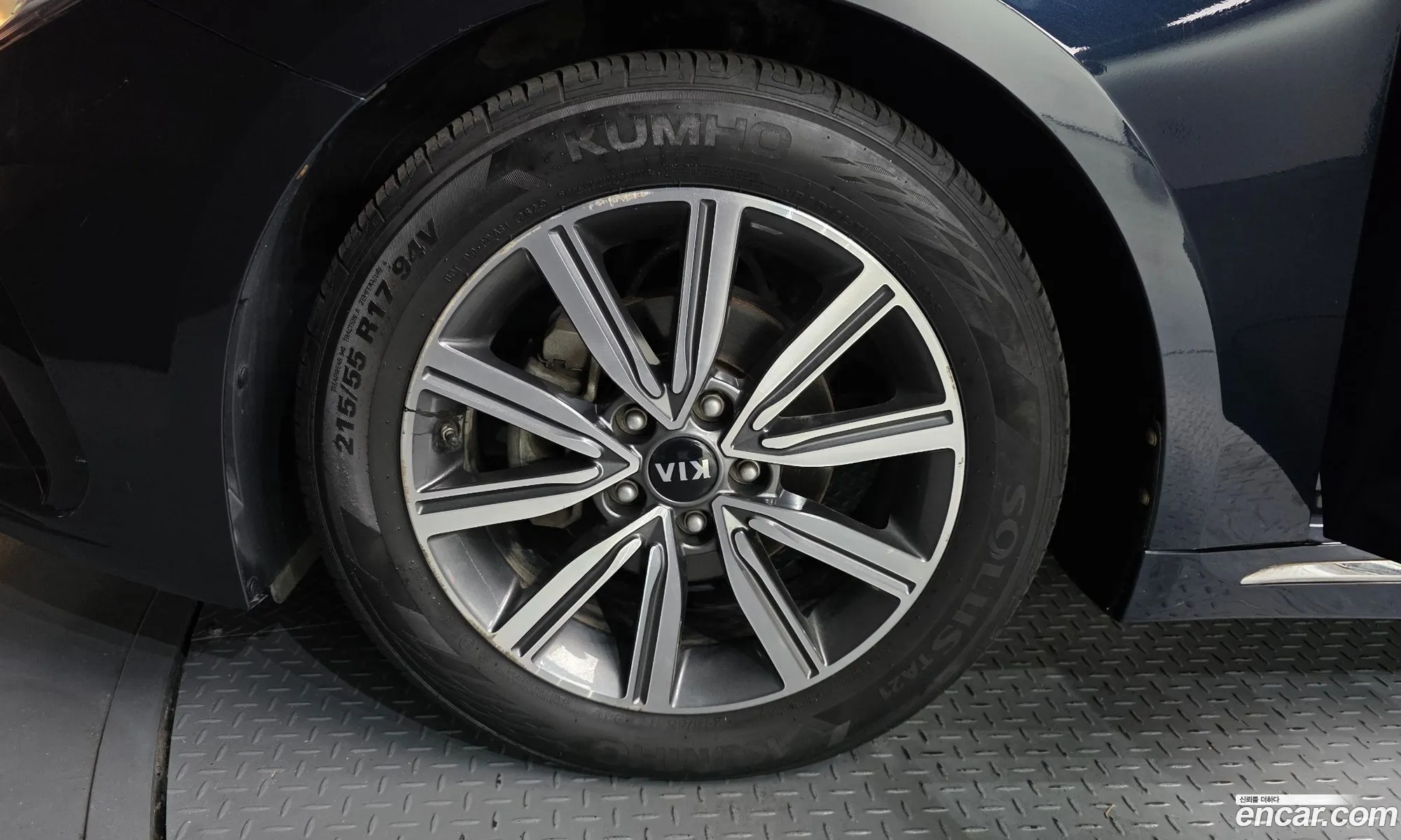 Kia K5 2018 KNAGT411BKA323017 — 5