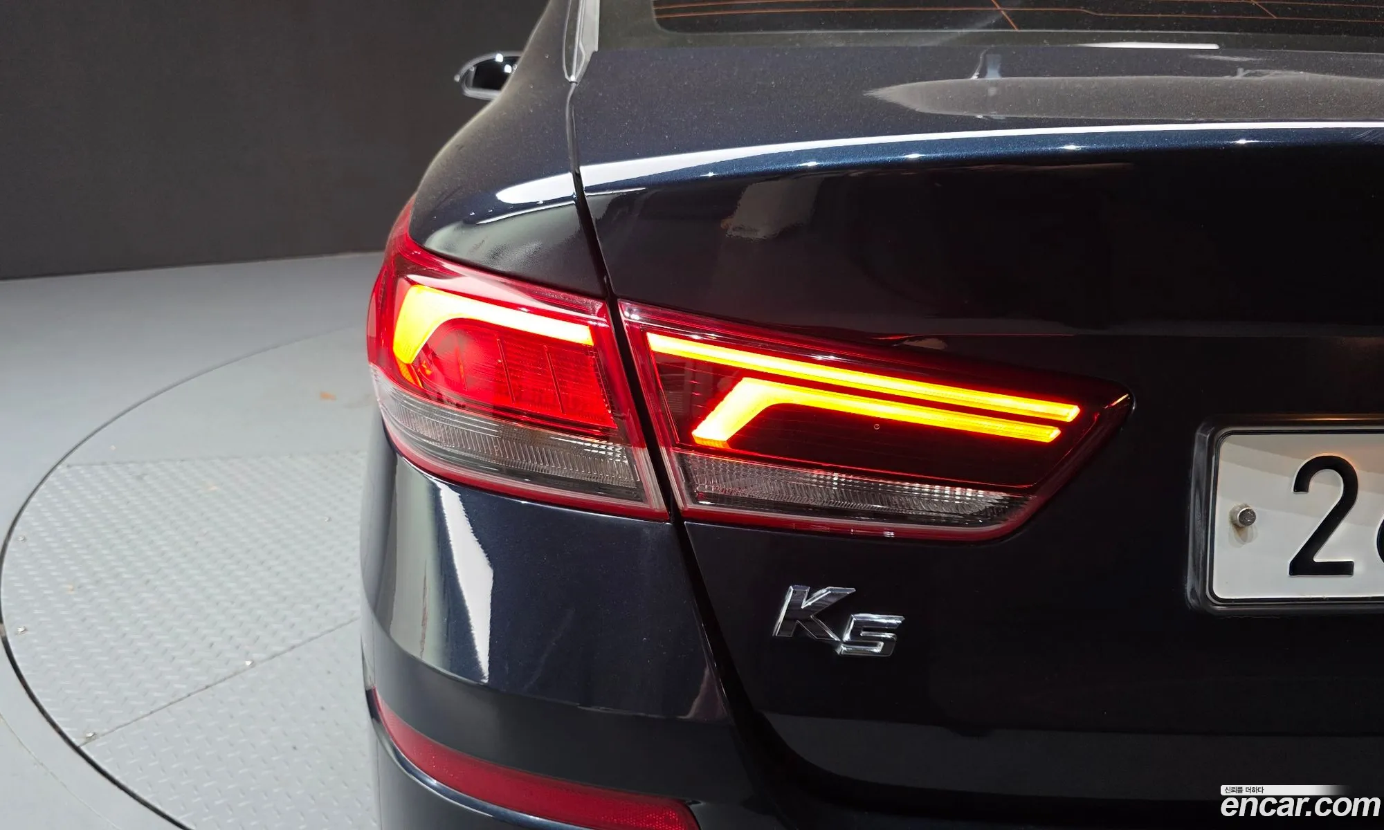 Kia K5 2018 KNAGT411BKA323017 — 28