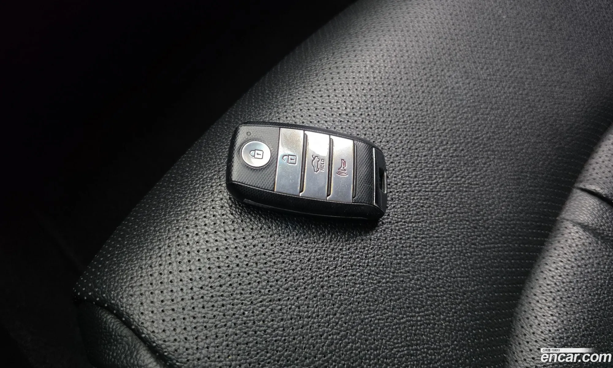 Kia K5 2018 KNAGT411BKA323017 — 13