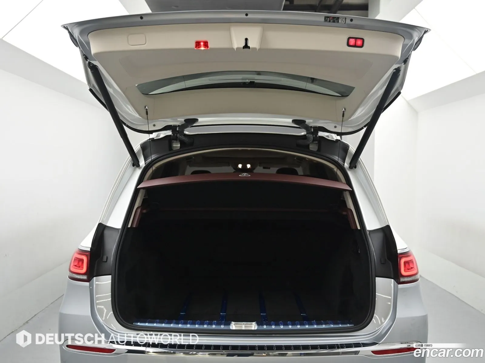 Mercedes-Benz GLS-Class X167 2023 — 17