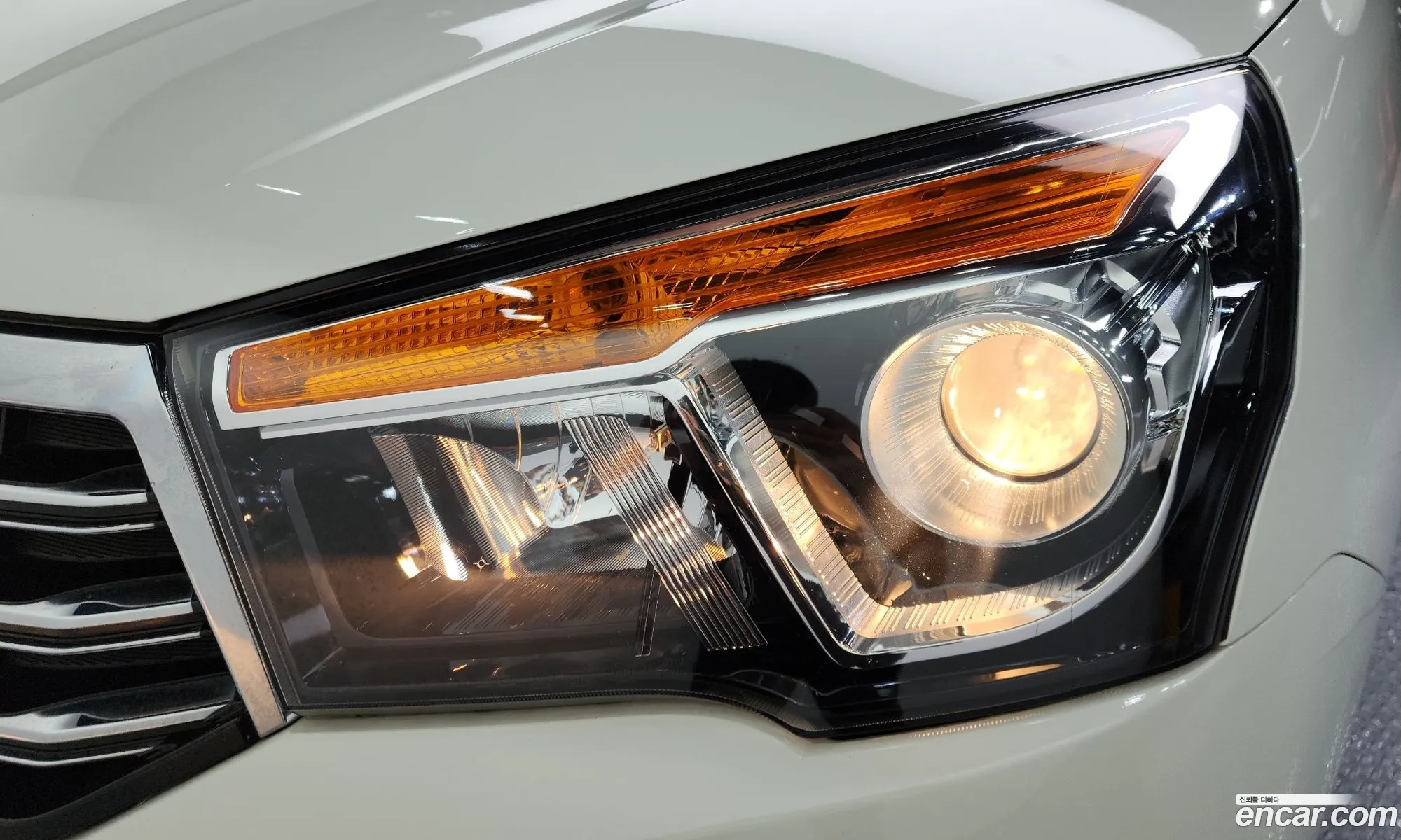 KG Mobility (SsangYong) Korando Turismo 2014 — 20