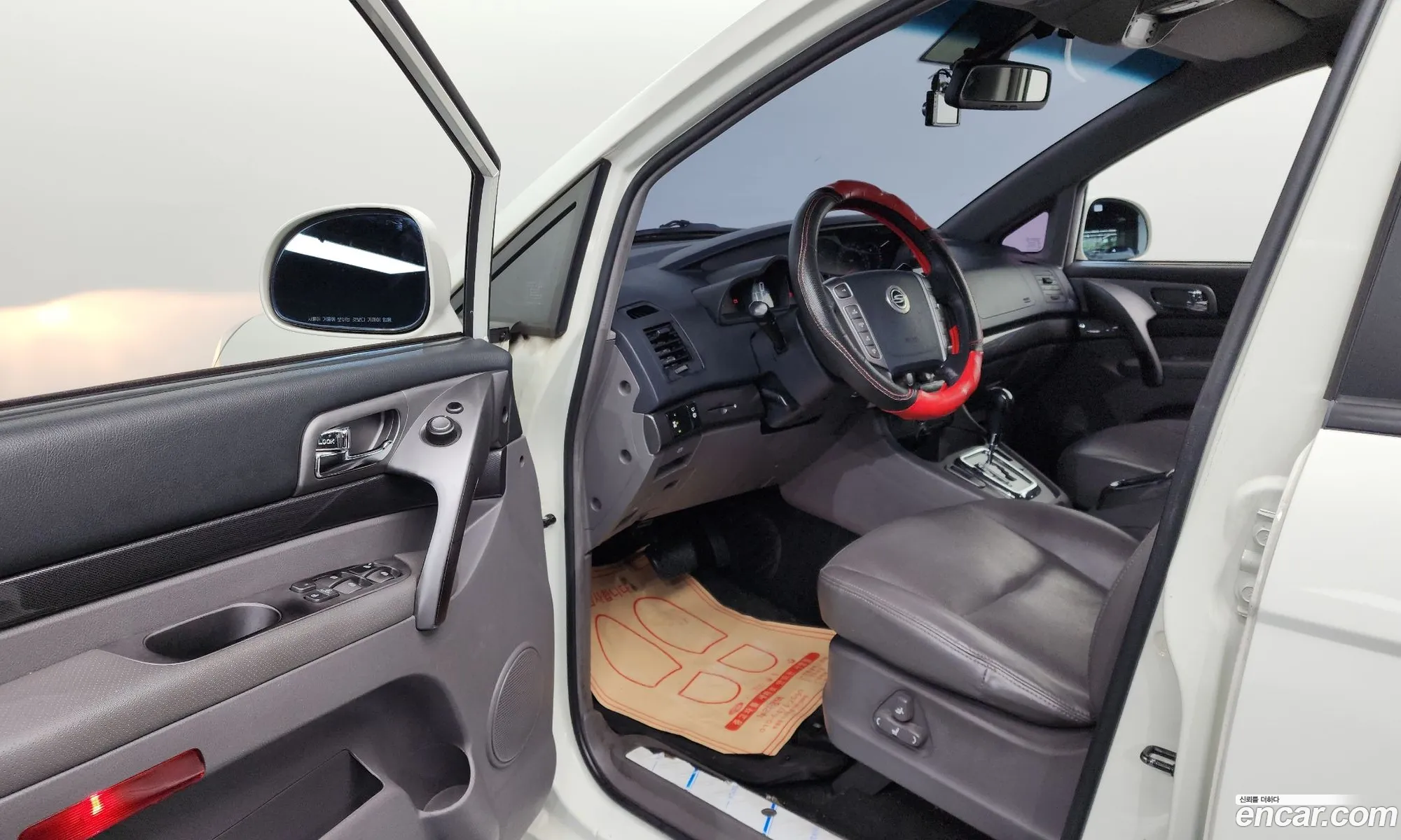 KG Mobility (SsangYong) Korando Turismo 2014 — 19