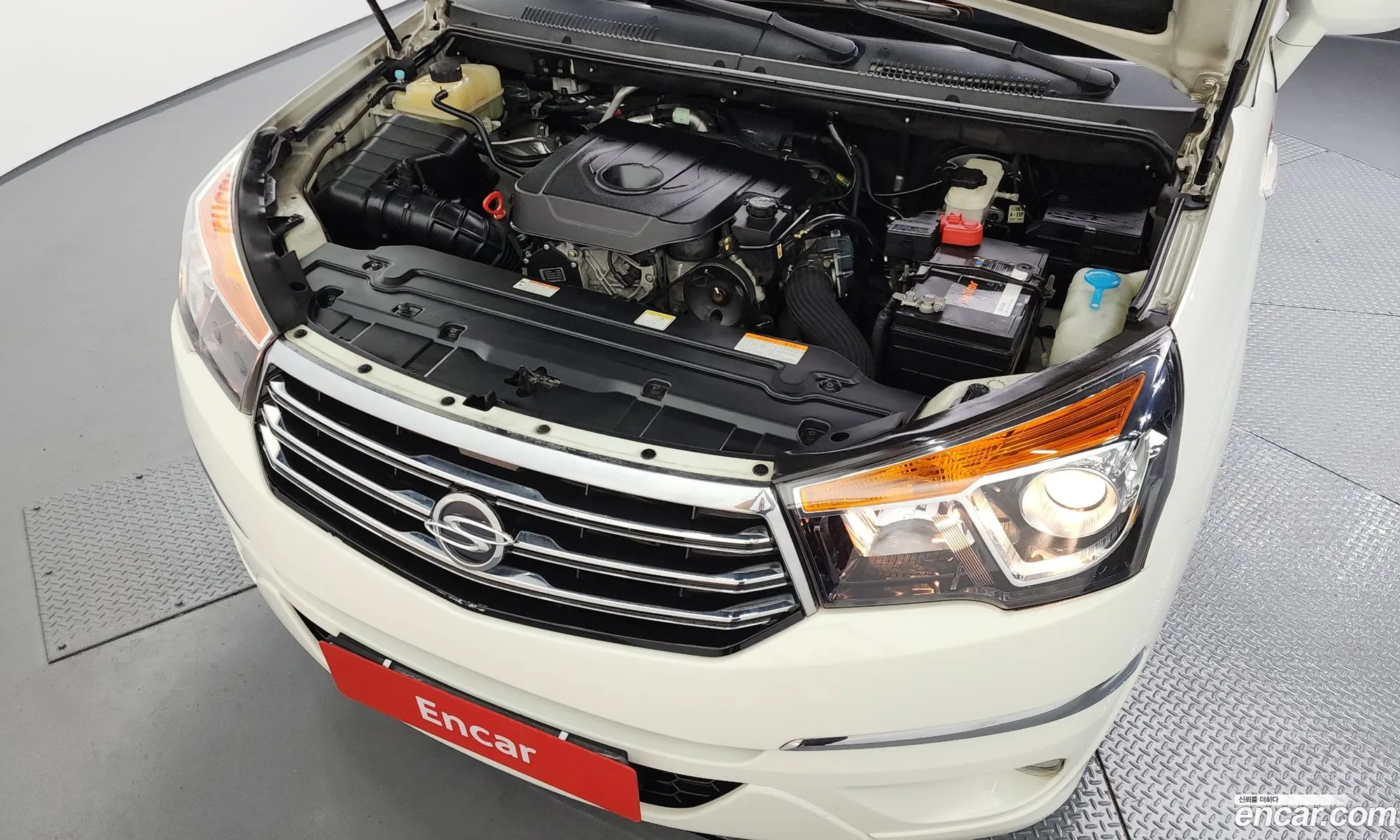 KG Mobility (SsangYong) Korando Turismo 2014 — 26