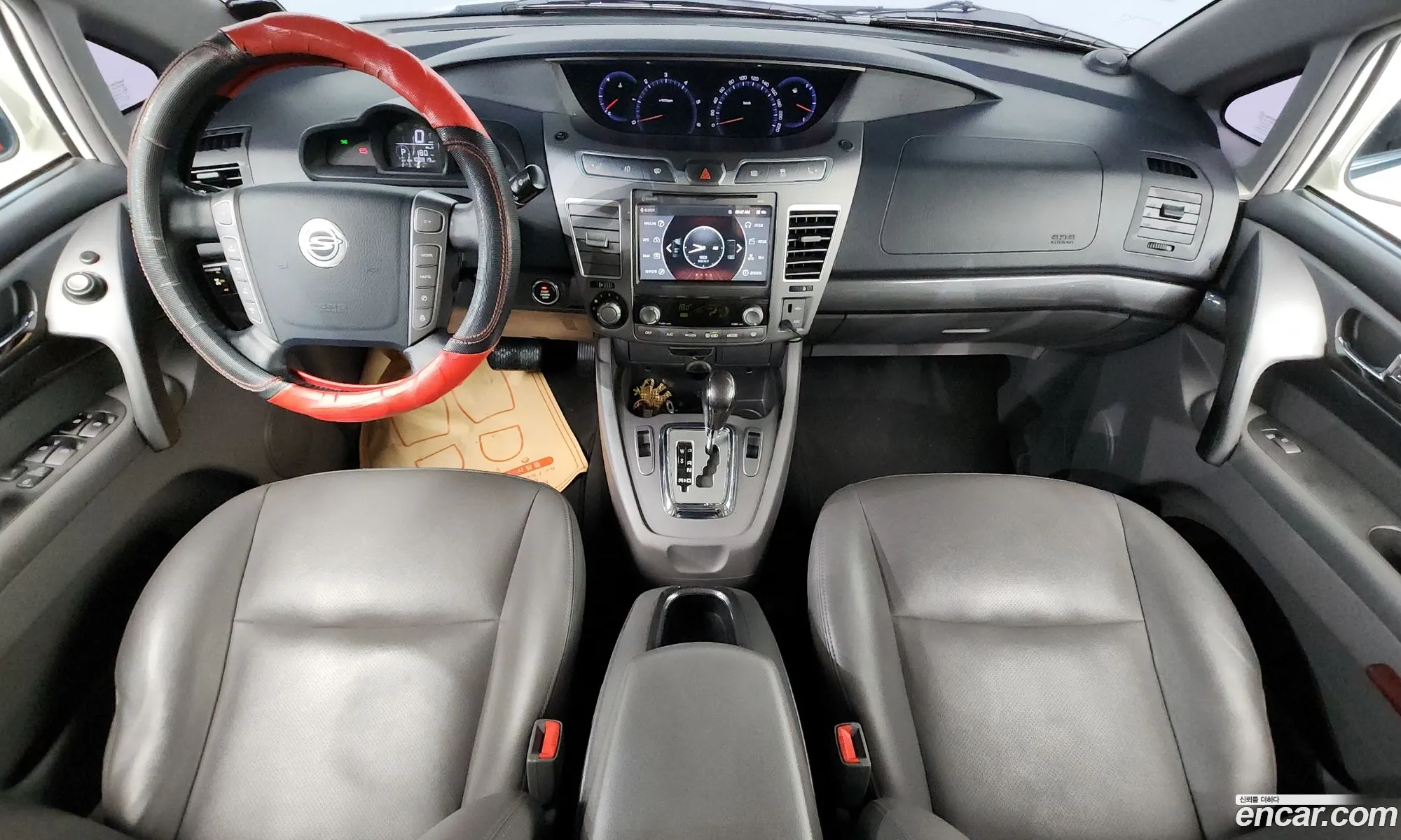 KG Mobility (SsangYong) Korando Turismo 2014 — 15
