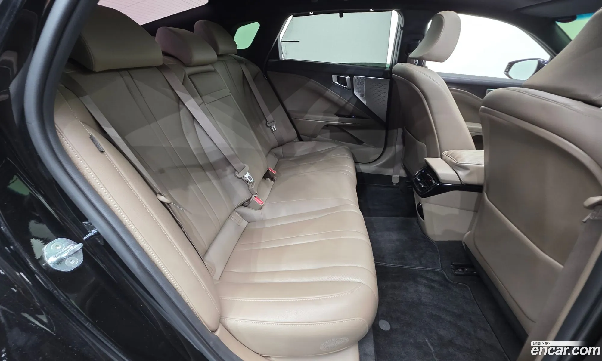 Kia K8 2023 KNAM241BBPA048902 — 16