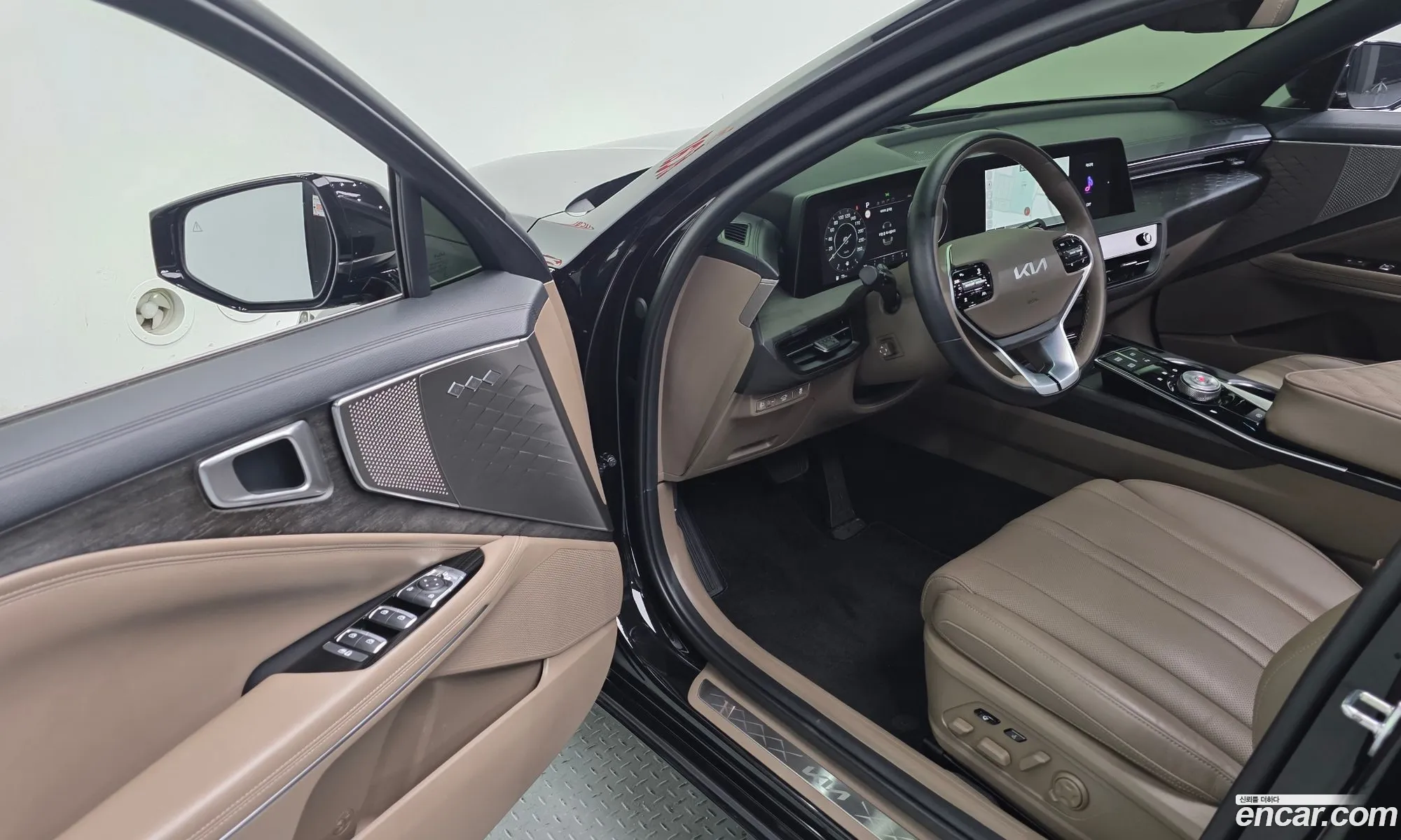 Kia K8 2023 KNAM241BBPA048902 — 7