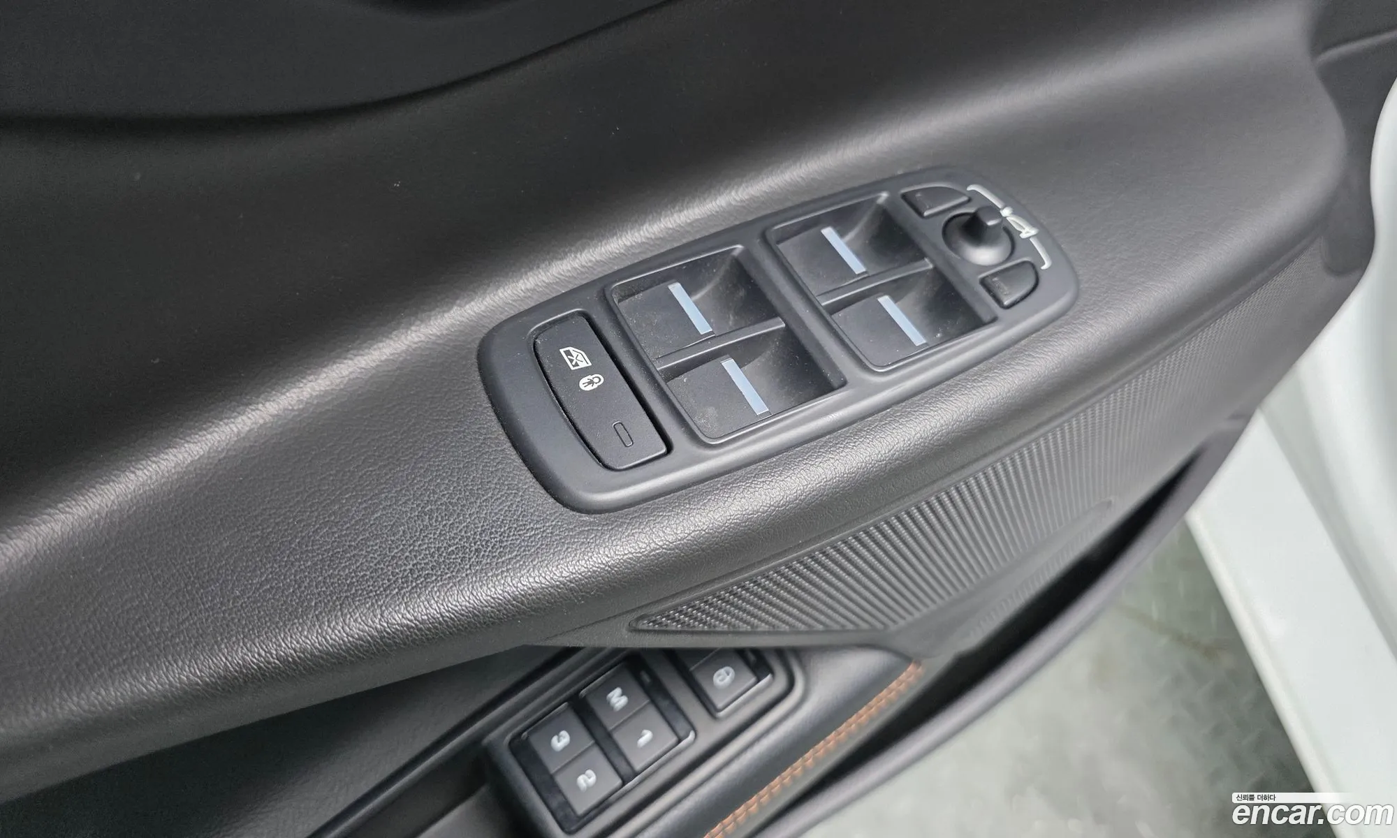 Jaguar XE 2016 — 4