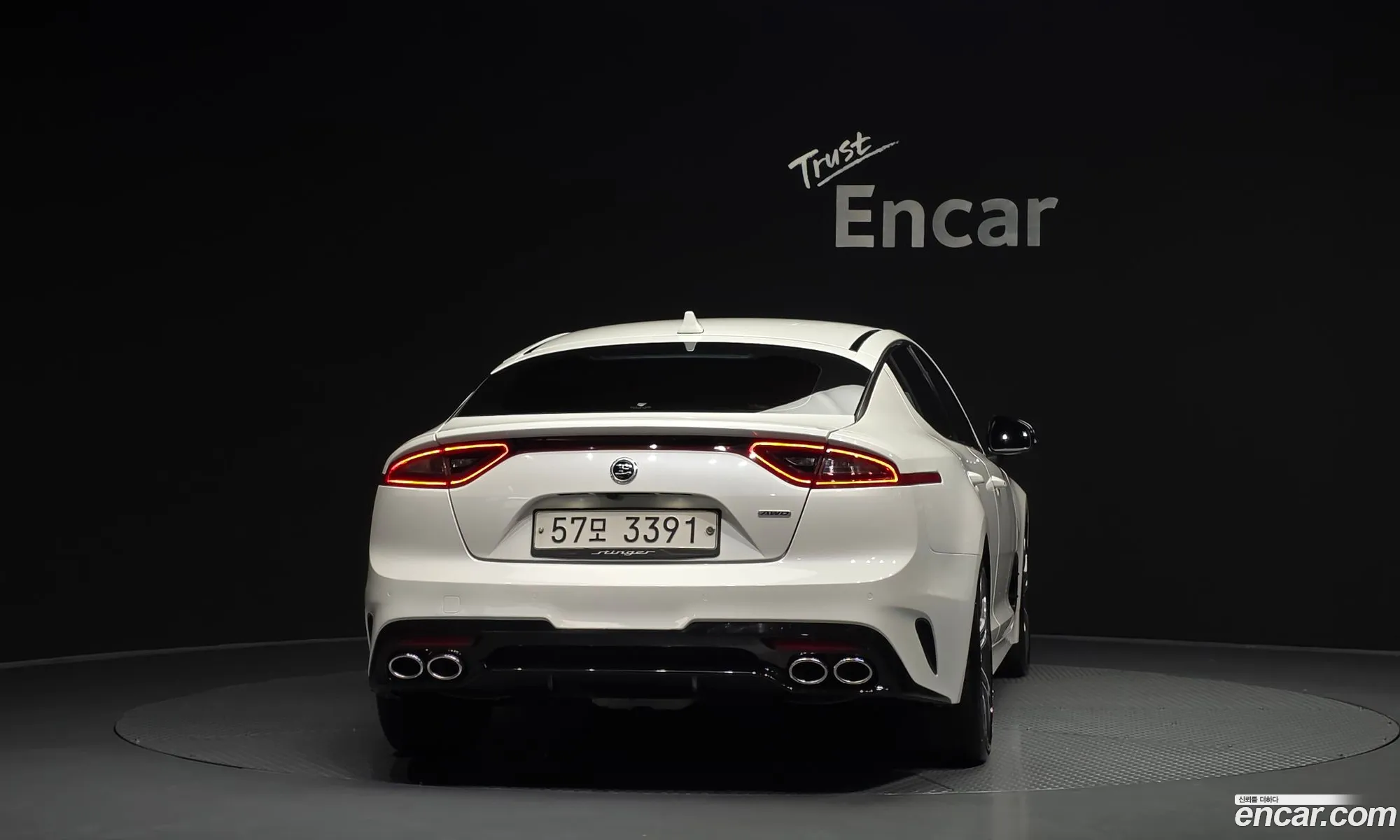 Kia Stinger 2017 KNAE351ADJS005691 — 9