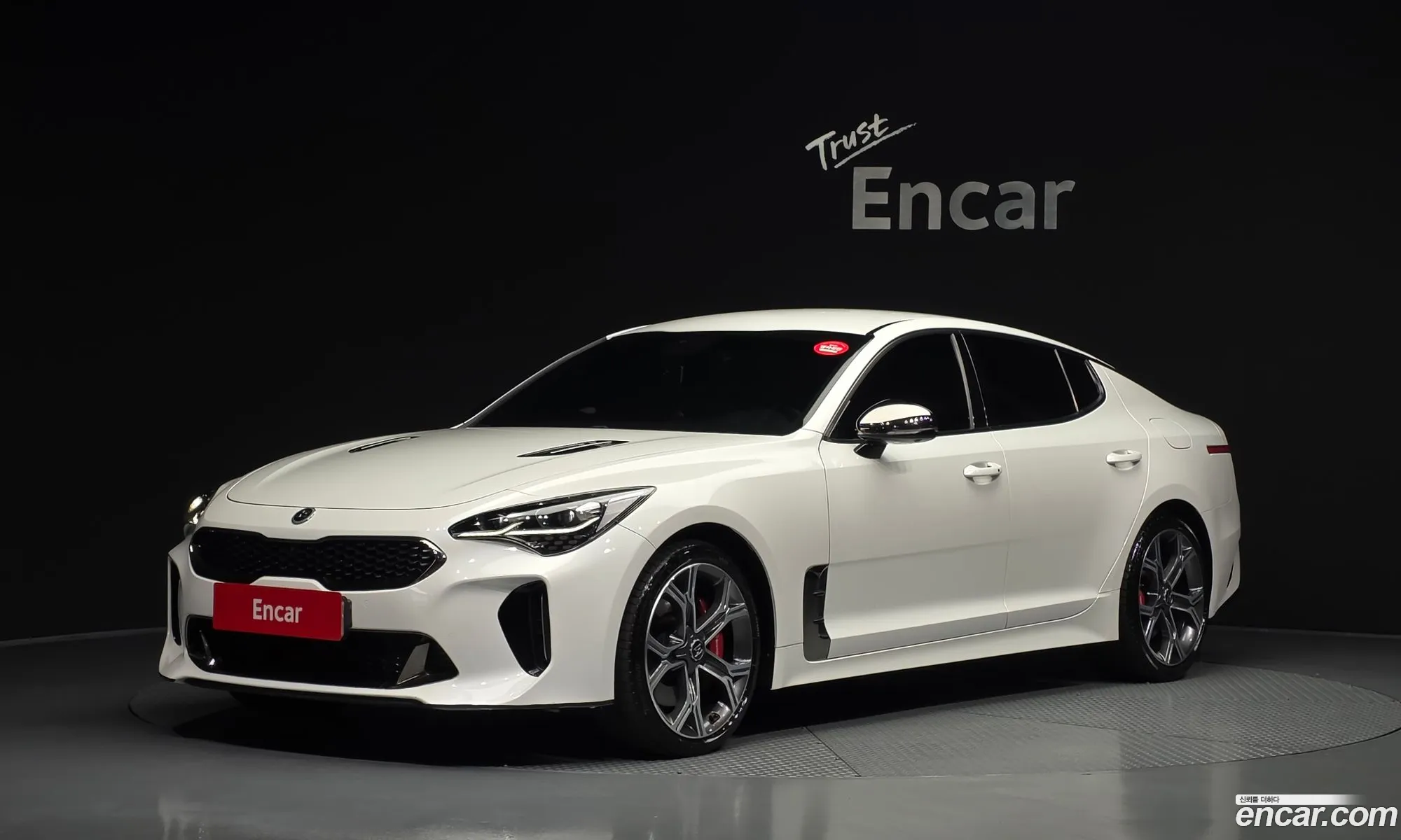 Kia Stinger 2017 KNAE351ADJS005691 — 17
