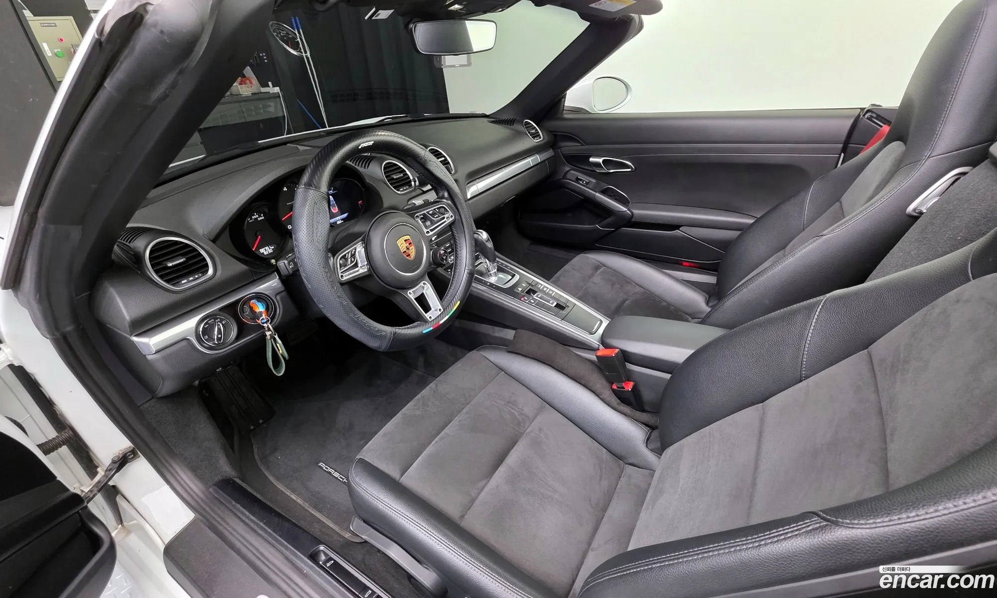 Porsche 718 Boxster 2019 WP0CA2982KS211674 — 18