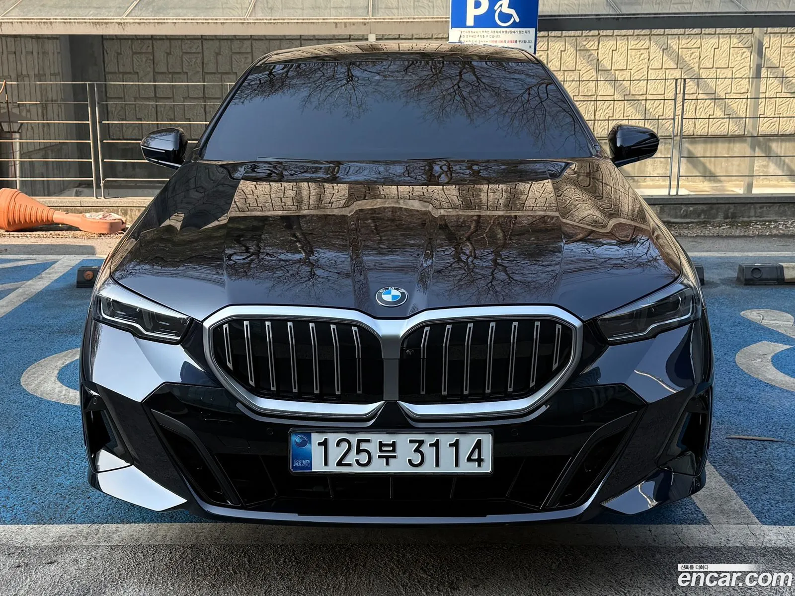 BMW 5 Series 2026 — 6