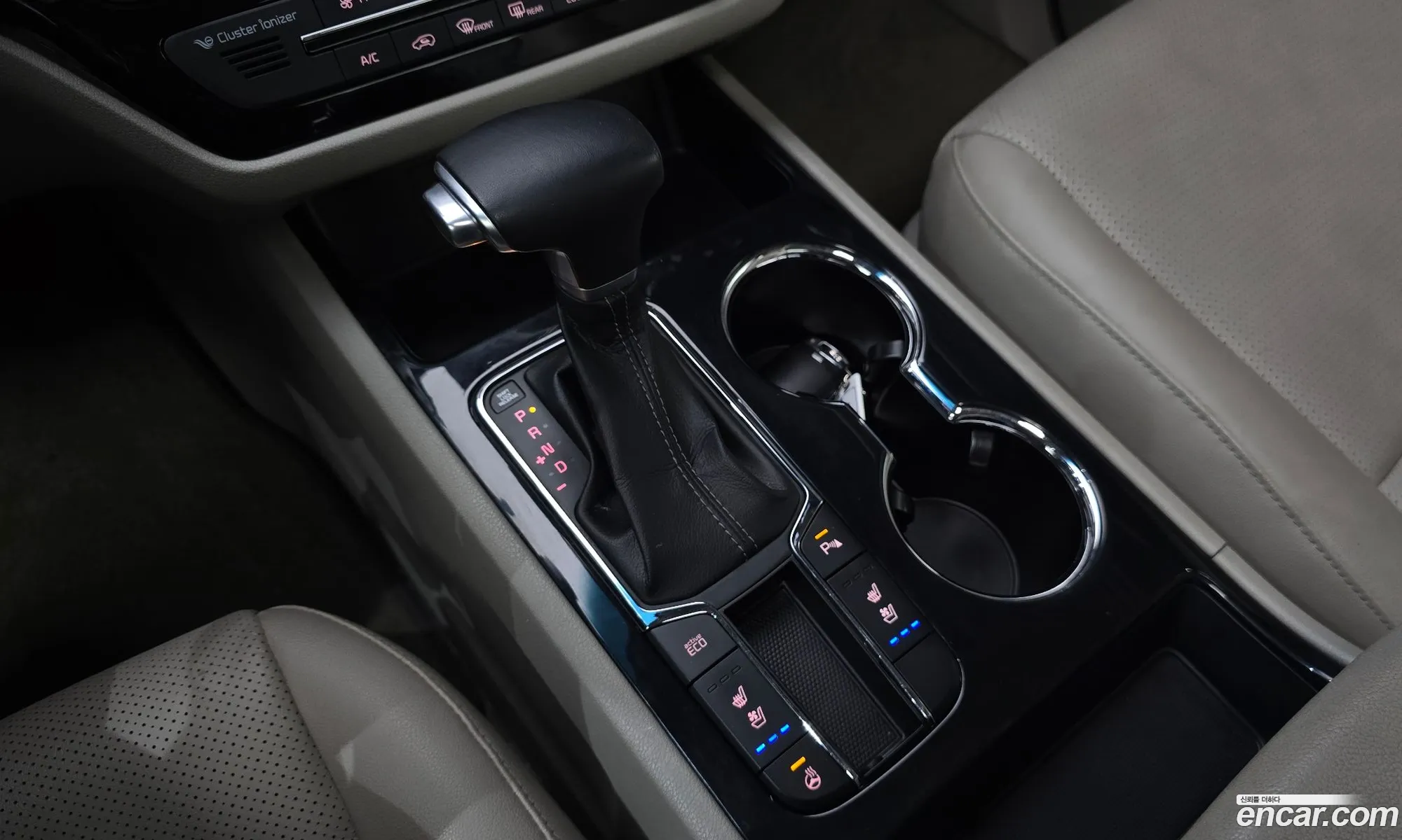 Kia Carnival 2018 — 27