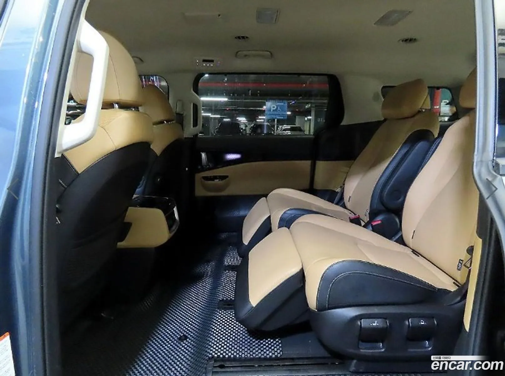Kia Carnival 2021 — 11