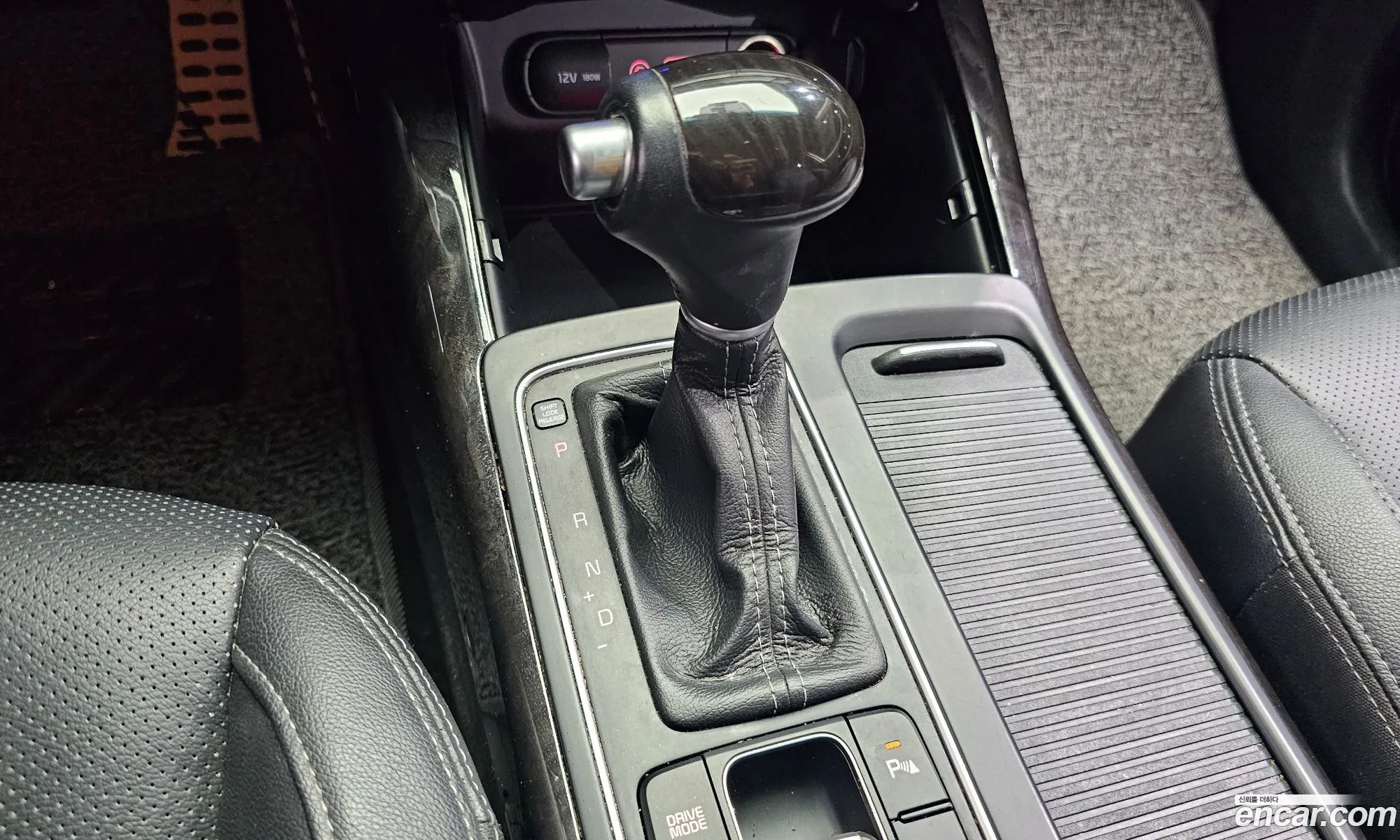 Kia Sorento 2017 KNAPH81ABHA315080 — 6