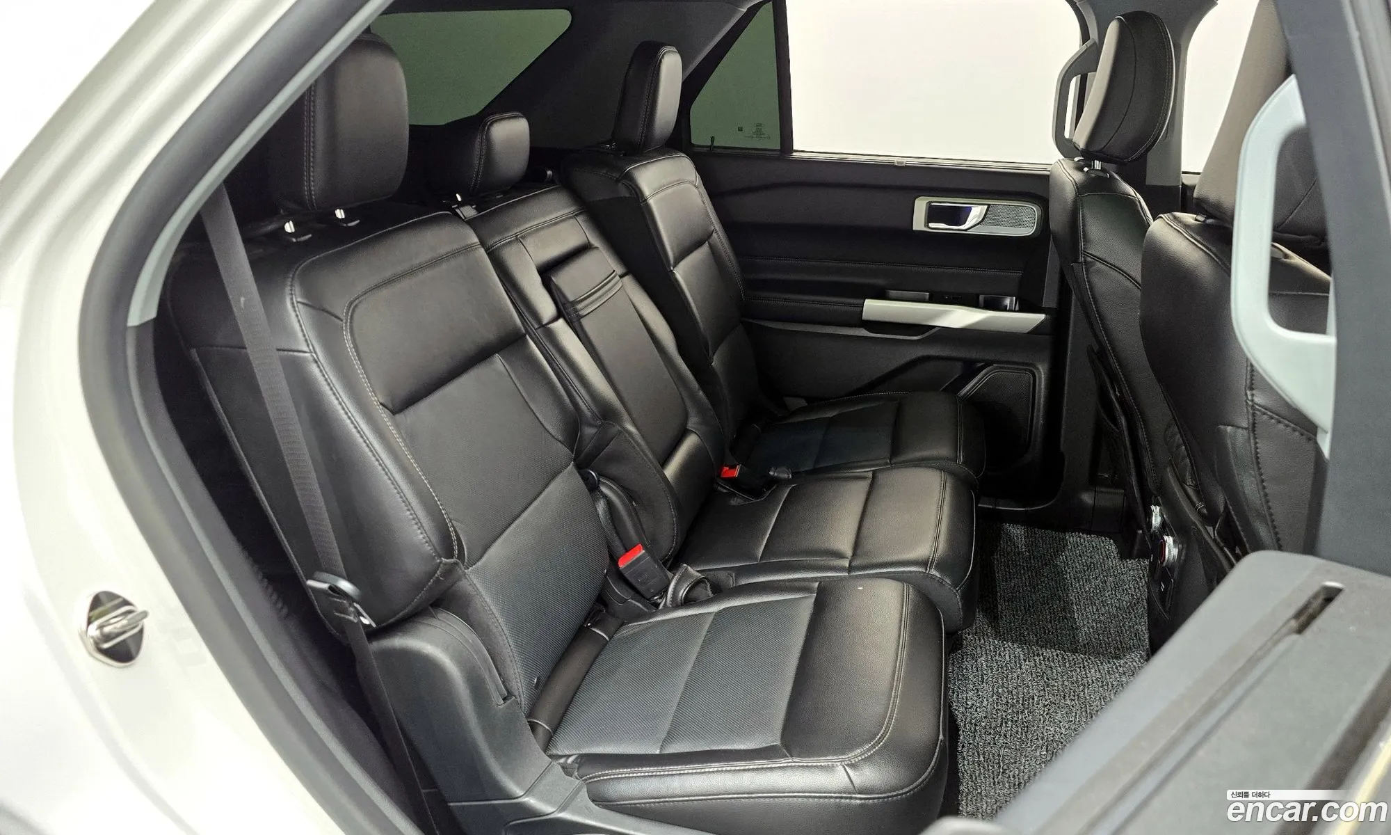 Ford Explorer 6th Gen 2021 1FMSK8FH9MGB74995 — 2