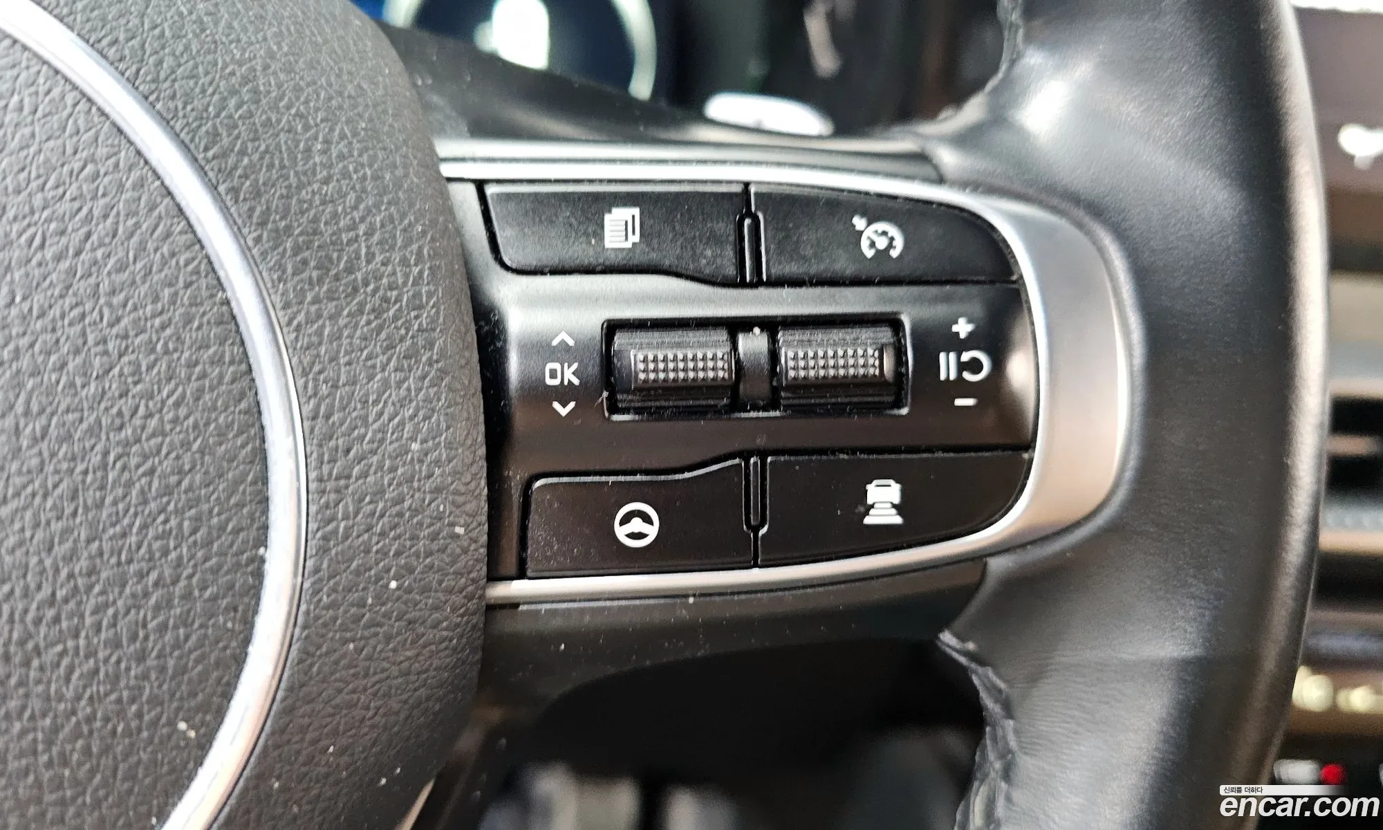 Kia K5 Hybrid 2021 — 26