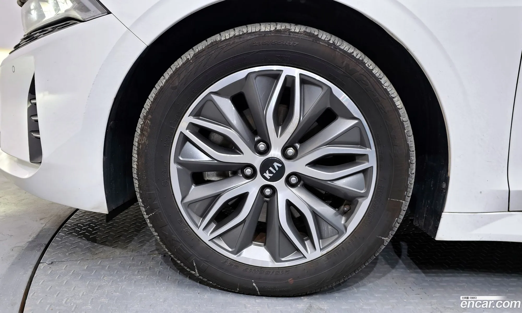 Kia K5 Hybrid 2021 — 20