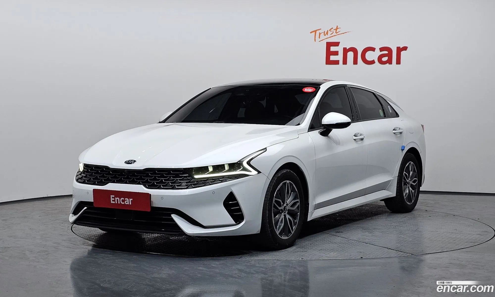 Kia K5 Hybrid 2021 — 24