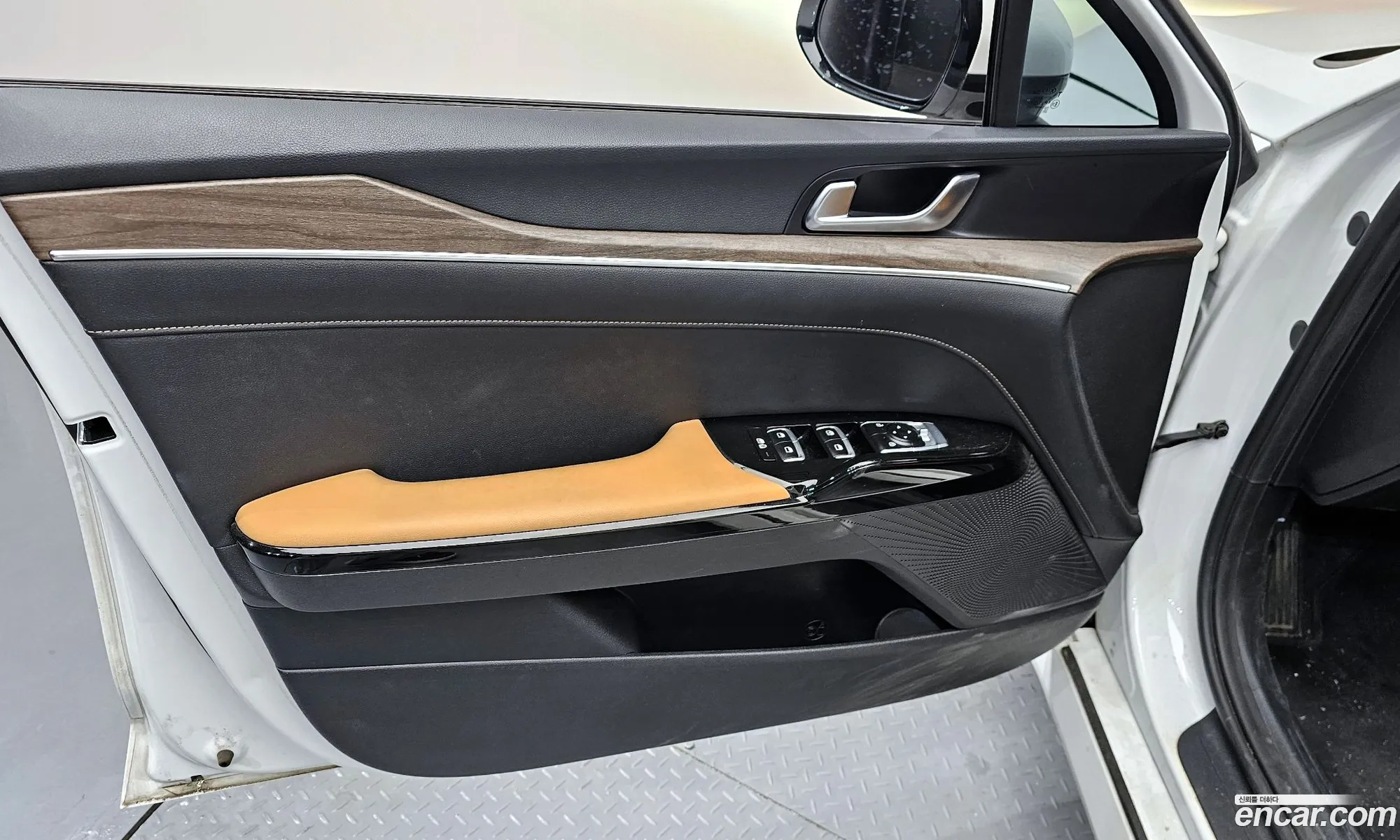 Kia K5 Hybrid 2021 — 19