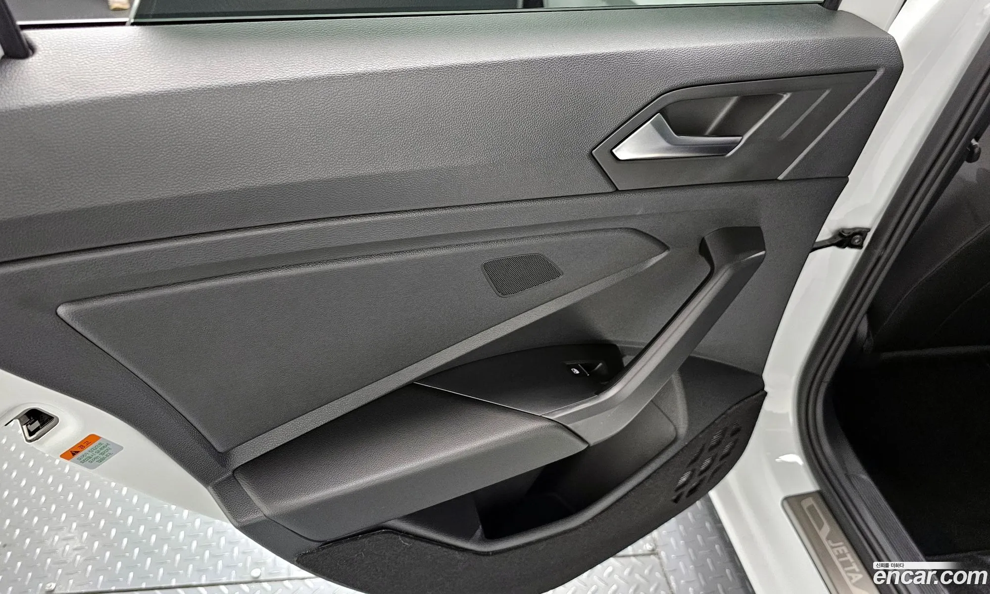 Volkswagen Jetta 7th Gen 2024 WVWZZZBU2RM030012 — 14