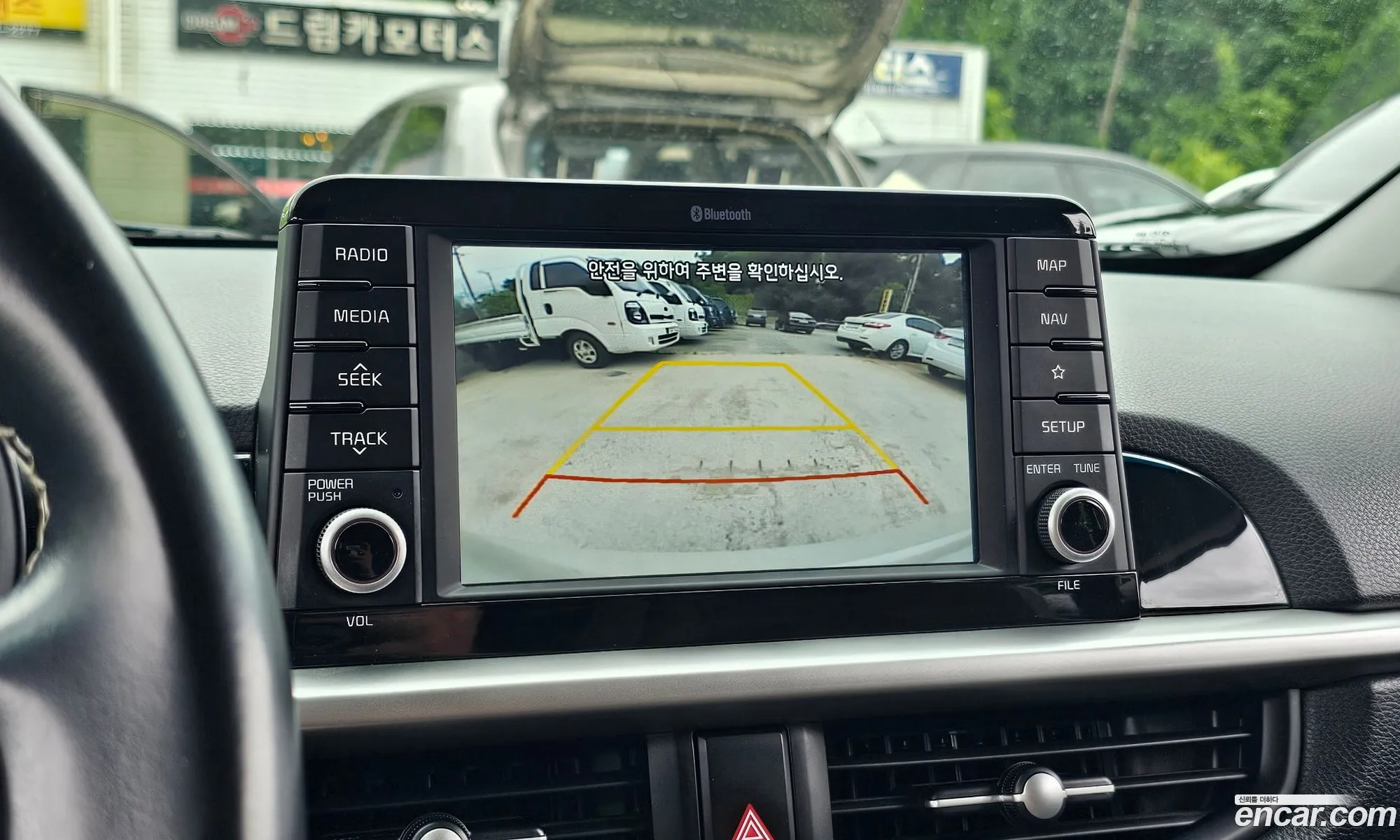 Kia Morning 2017 KNAB3511BHT001521 — 11