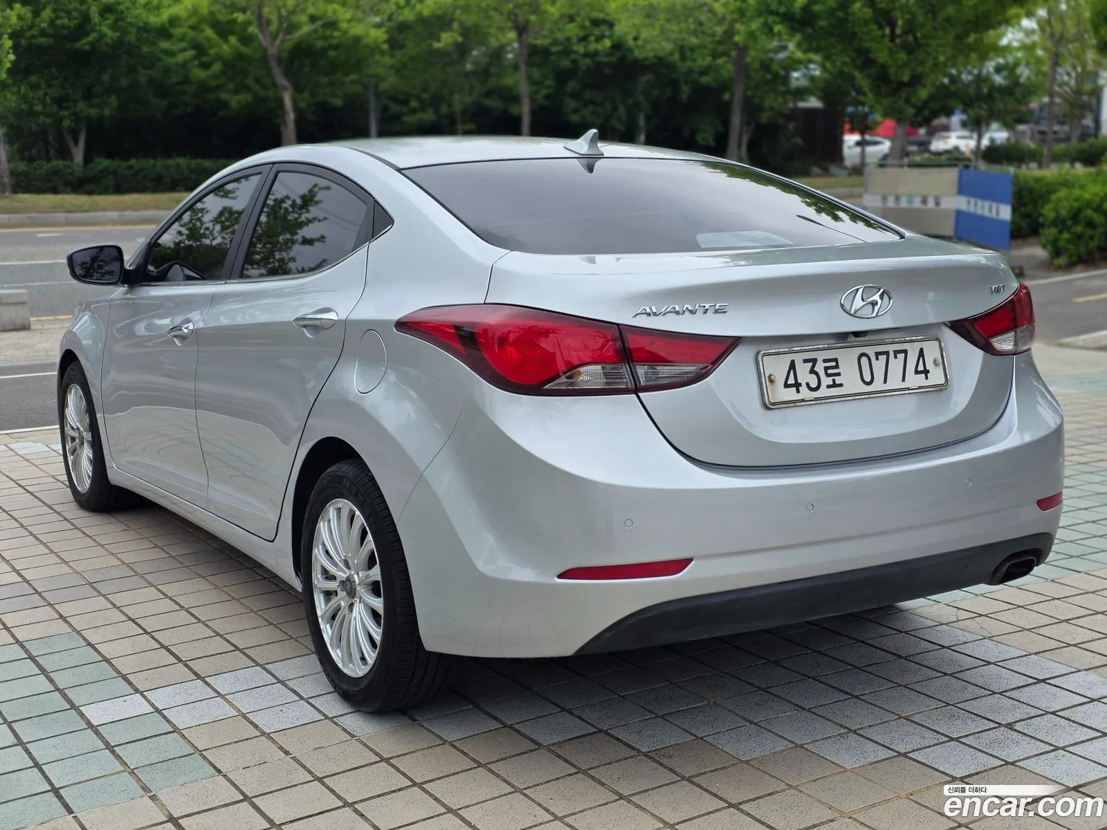 Hyundai Elantra 2013 — 8