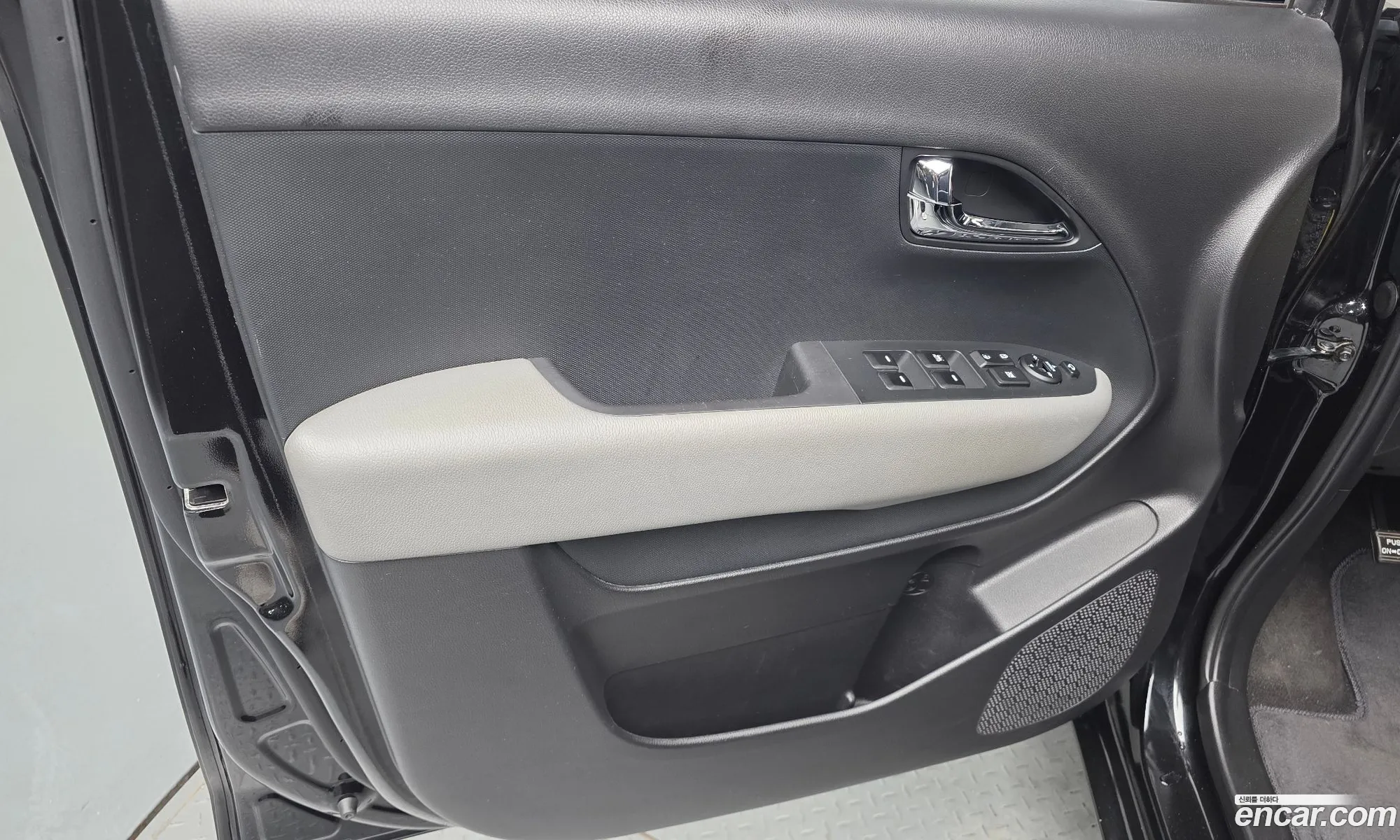 Kia Ray 2019 KNACK811BKT217974 — 3