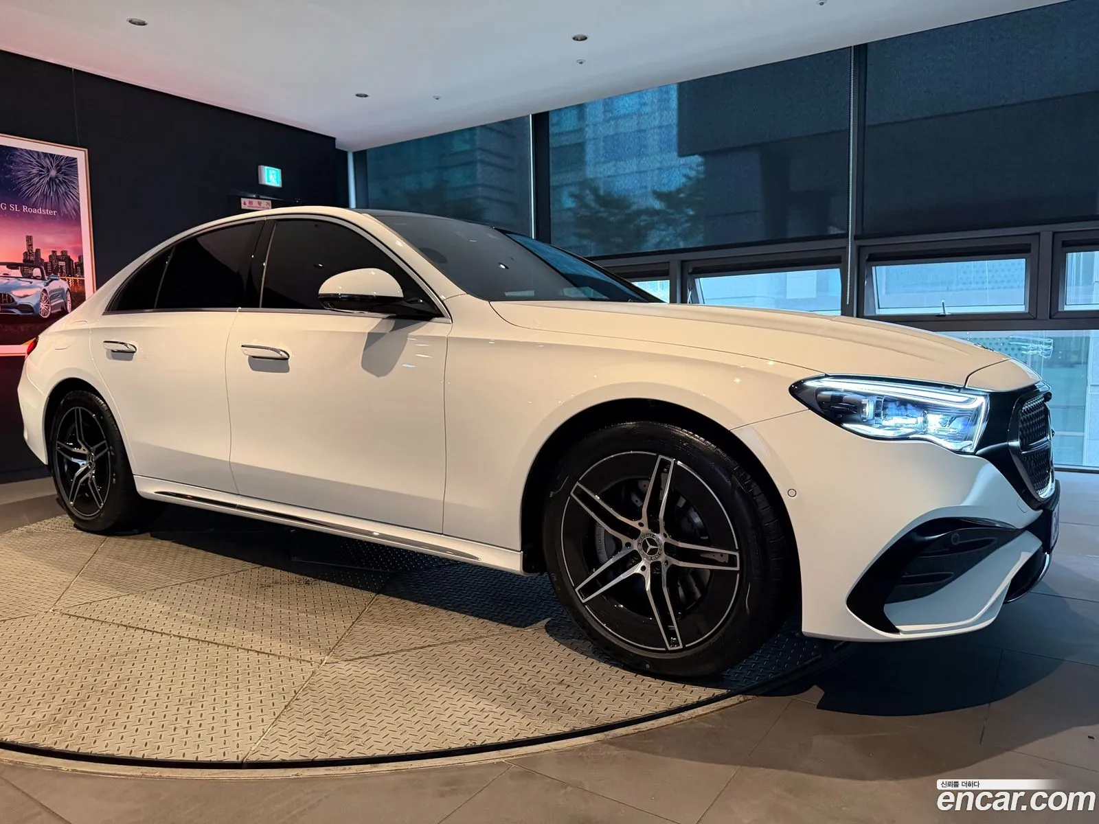 Mercedes-Benz E-Class W214 2026 — 14